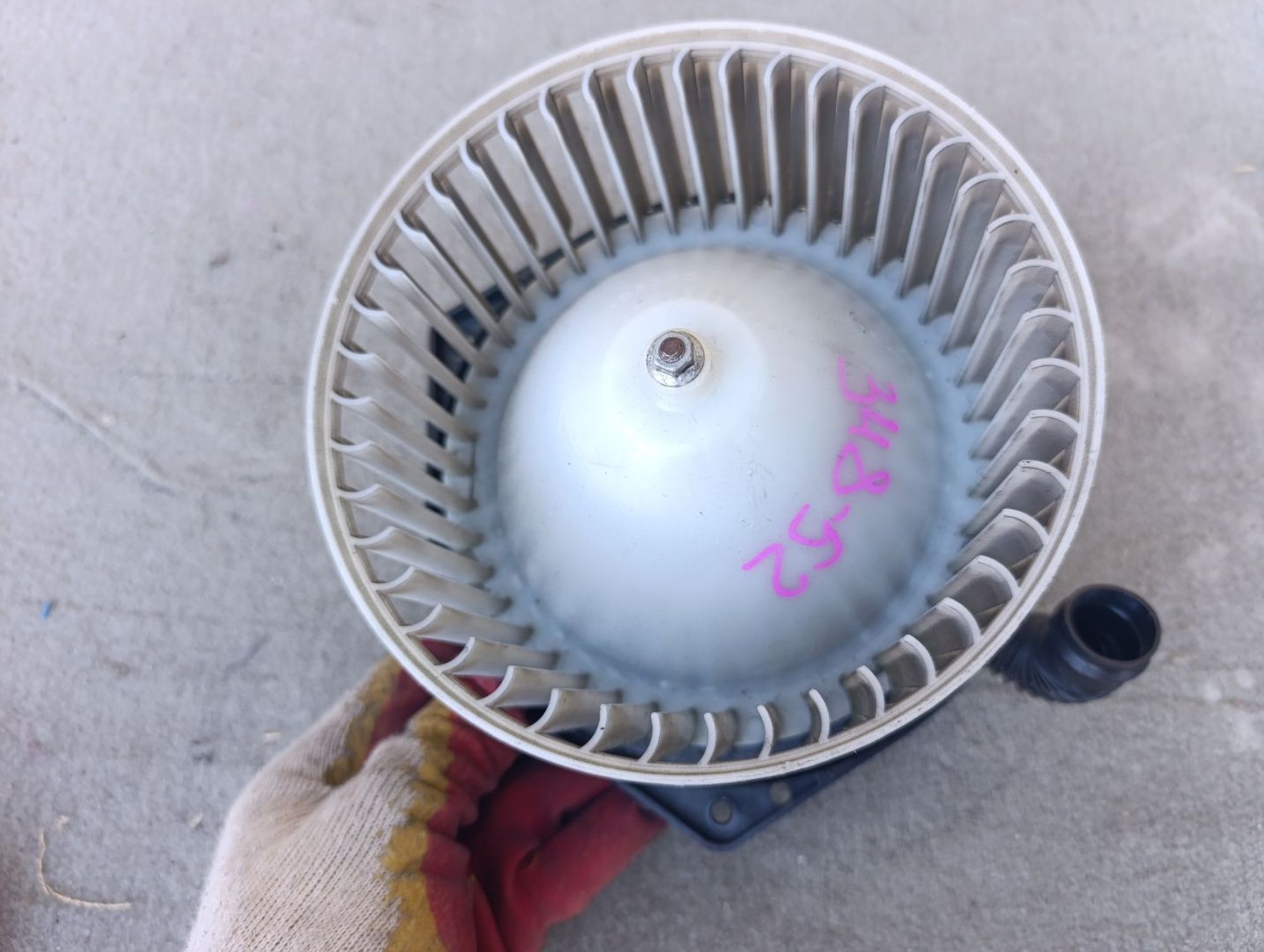 https://ycs.partsauto.market/partsauto-images/thmbs/userImages/d9b05010c61782443e0b3e264cf05921/part/e1cedc17-e0a2-4fa6-843f-12f6c904a6e4_1785422319768.jpg