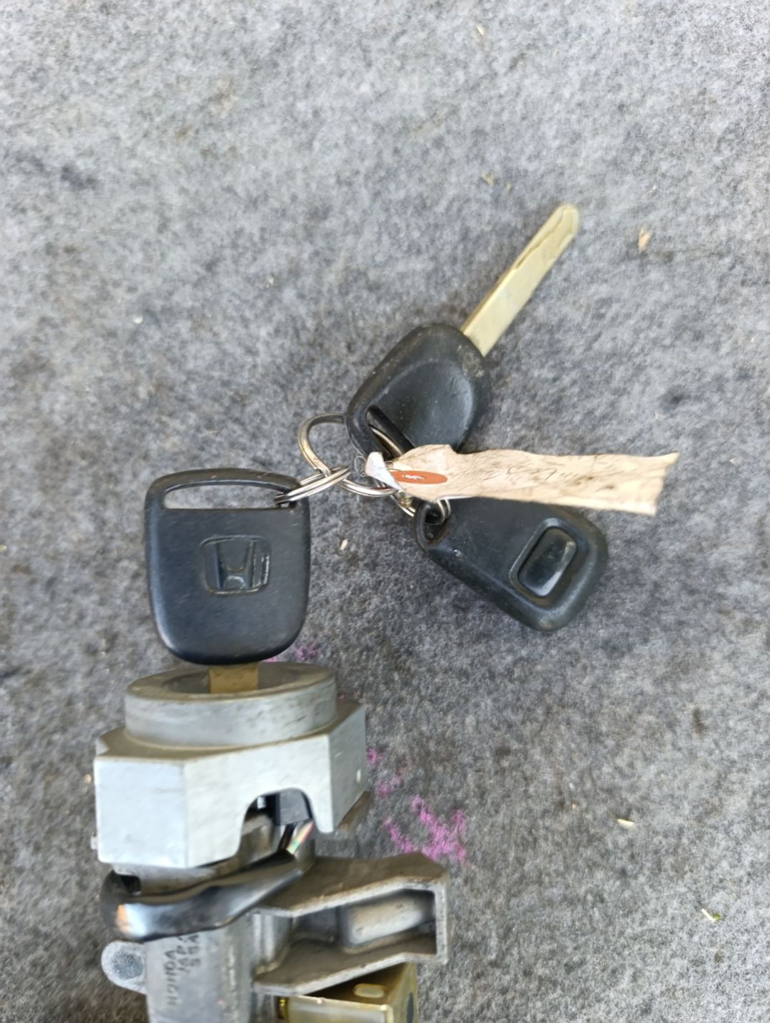 https://ycs.partsauto.market/partsauto-images/thmbs/userImages/d9b05010c61782443e0b3e264cf05921/part/e1dc1842-b891-4b80-90f4-9c77b7611a03_1783436517168.jpg