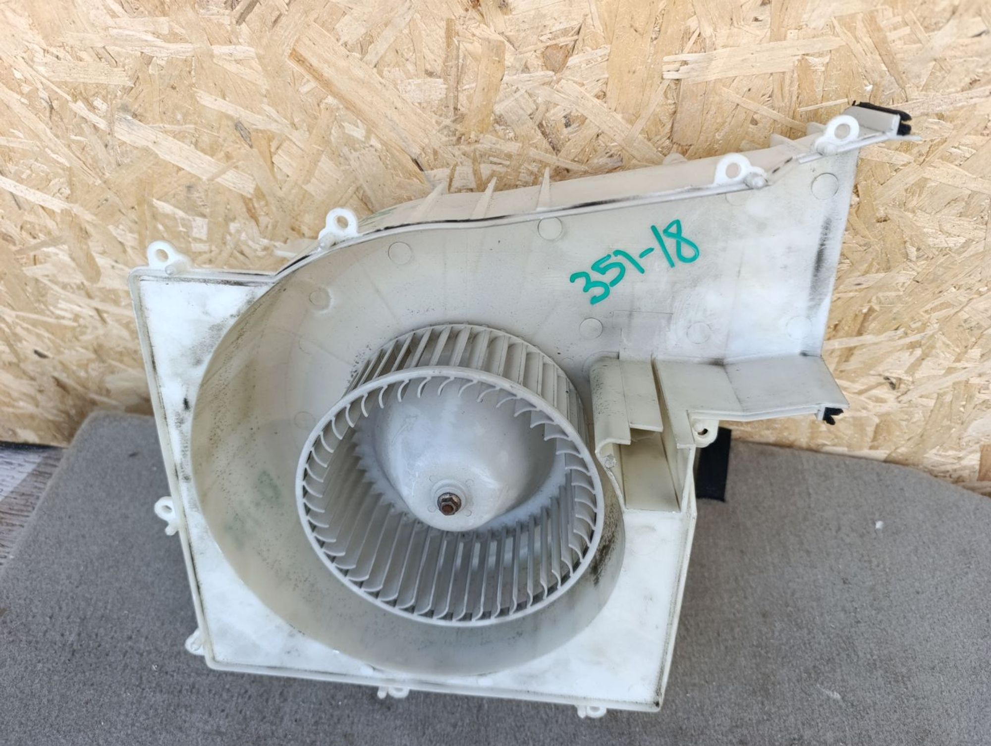 https://ycs.partsauto.market/partsauto-images/thmbs/userImages/d9b05010c61782443e0b3e264cf05921/part/e24d19dd-f864-4ec9-ba41-79b66f89fa81_1785416773696.jpg