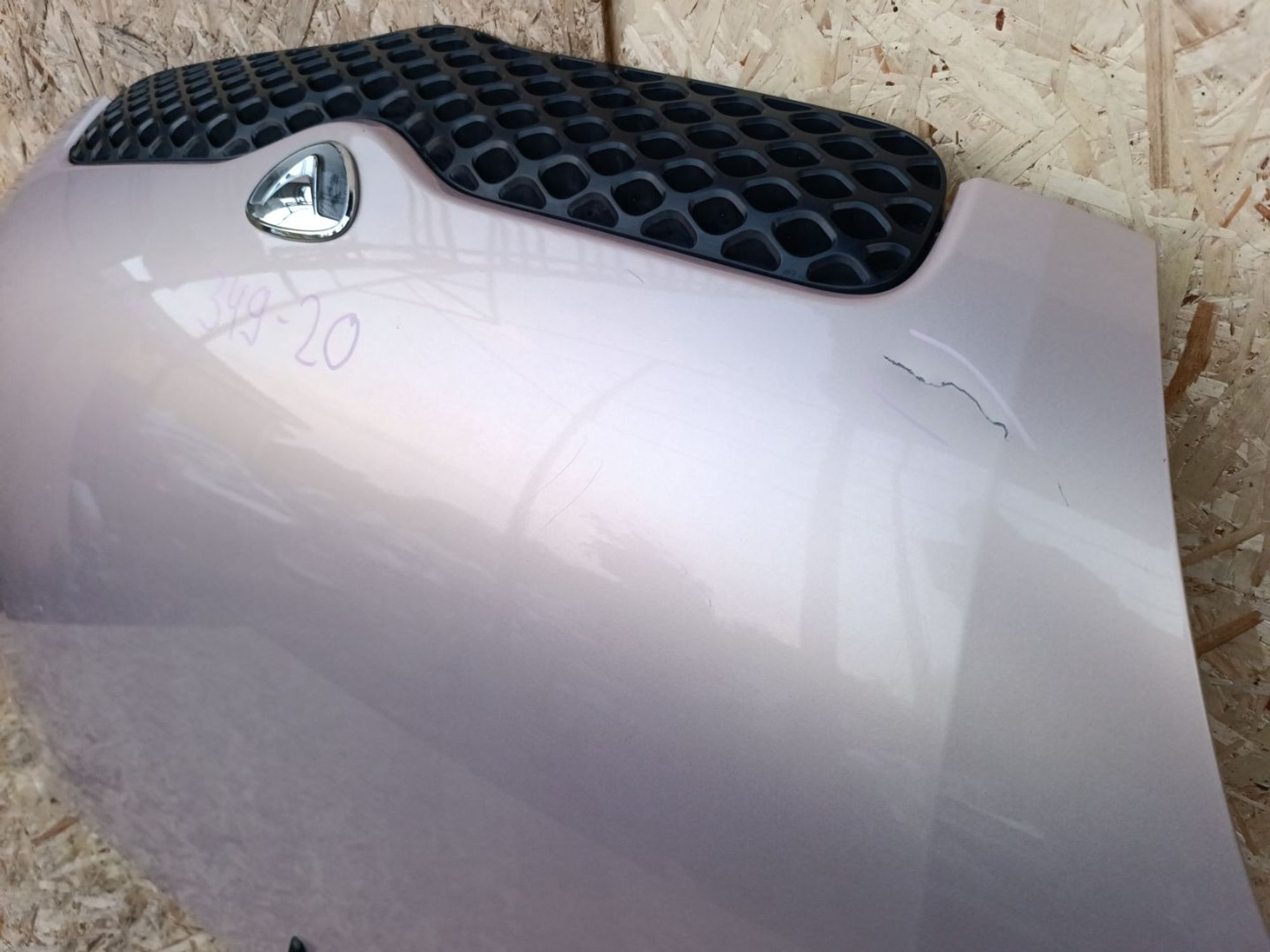 Капот Toyota Vitz scp10, 16000 рублей, Ленина