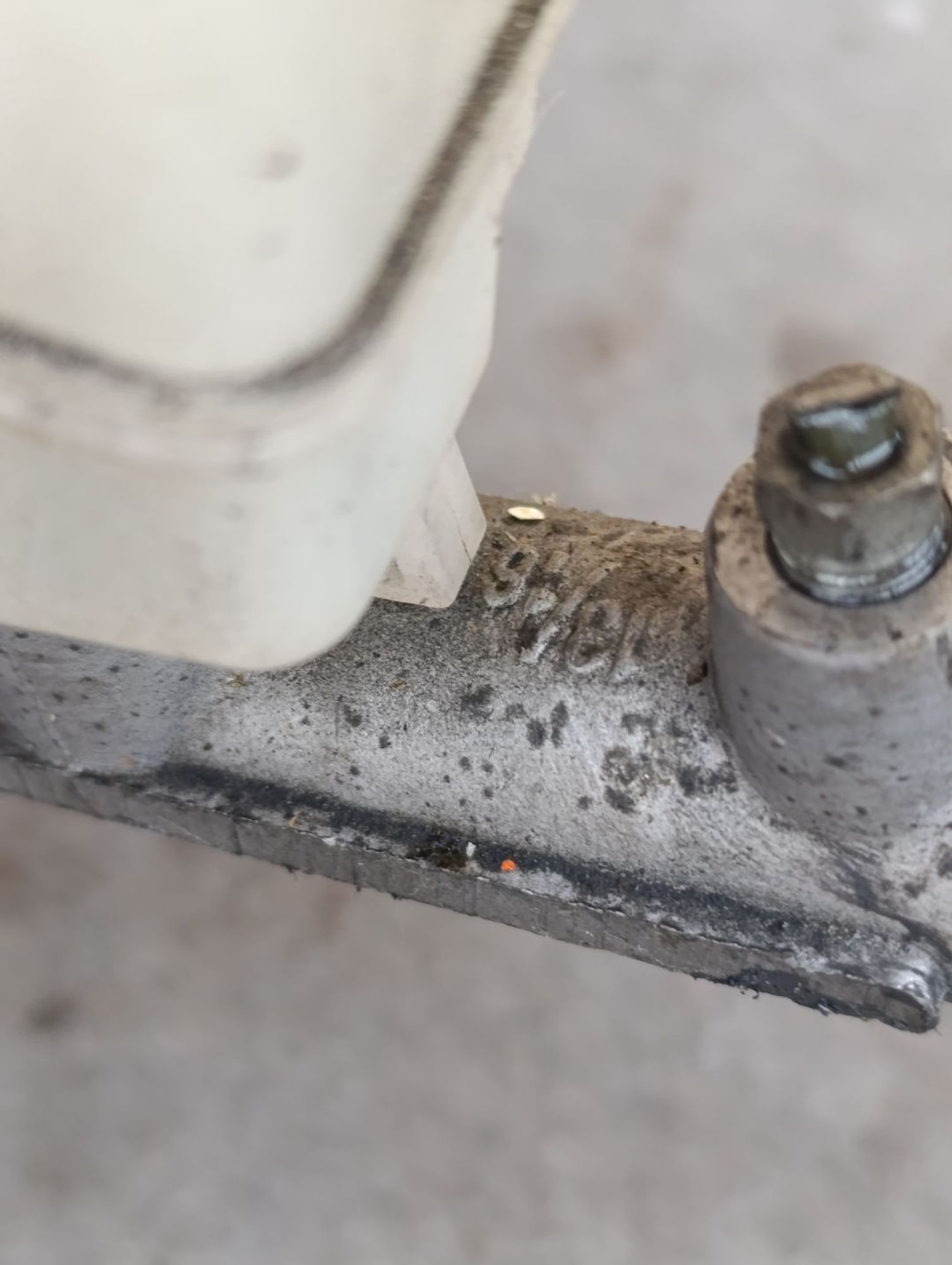 https://ycs.partsauto.market/partsauto-images/thmbs/userImages/d9b05010c61782443e0b3e264cf05921/part/e48472af-5dcf-478e-9877-6fa36b776692_1783700082216.jpg