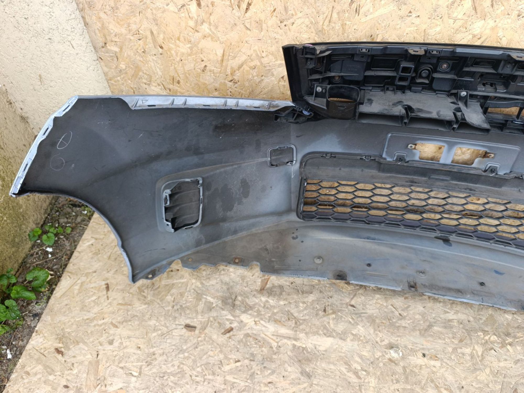 https://ycs.partsauto.market/partsauto-images/thmbs/userImages/d9b05010c61782443e0b3e264cf05921/part/e575aa05-a901-46b3-8fdf-1840eceec093_1782044588675.jpg