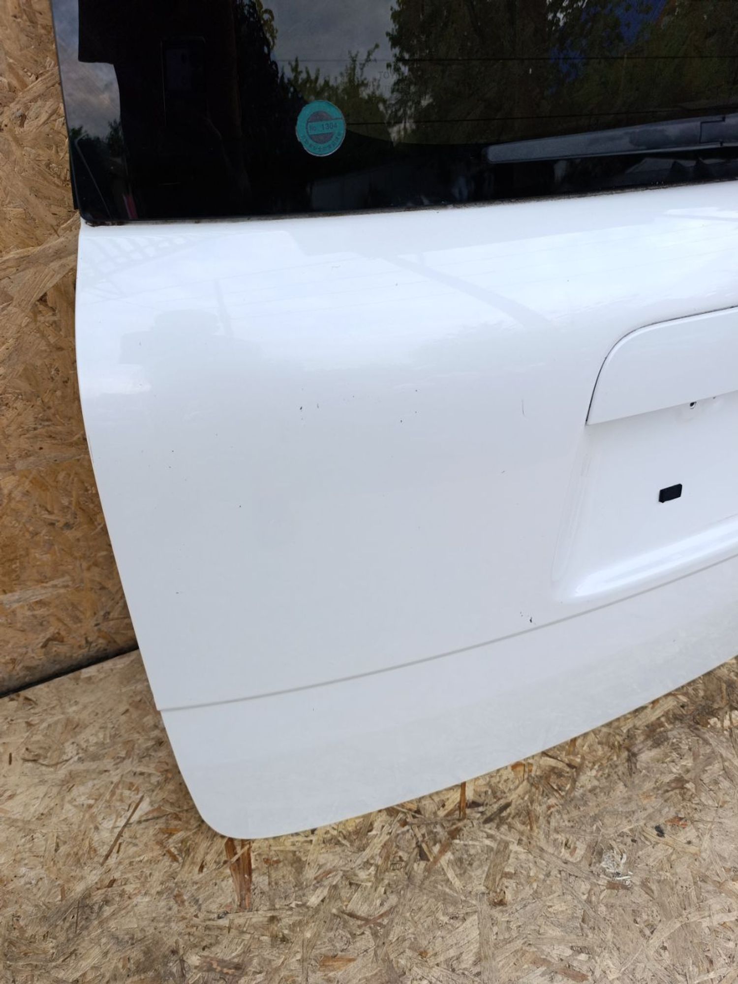 Крышка багажника Toyota Sienta ncp81, 15000 рублей, Ленина
