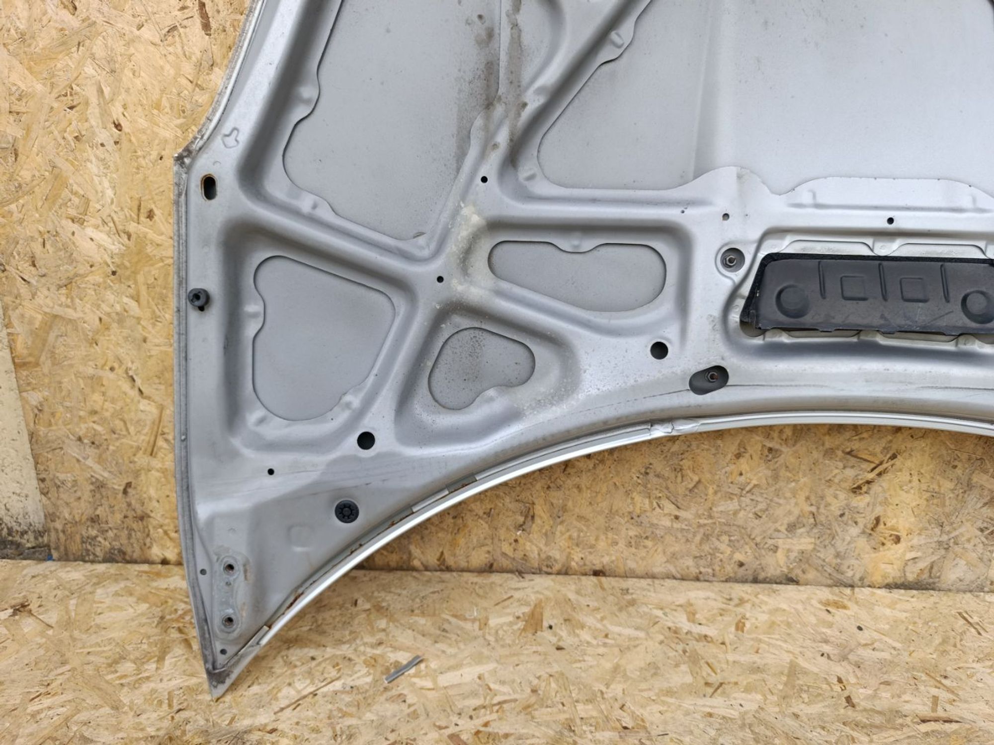 https://ycs.partsauto.market/partsauto-images/thmbs/userImages/d9b05010c61782443e0b3e264cf05921/part/ea9361af-4204-4ee5-a3bc-820ada840b9e_1781879203562.jpg