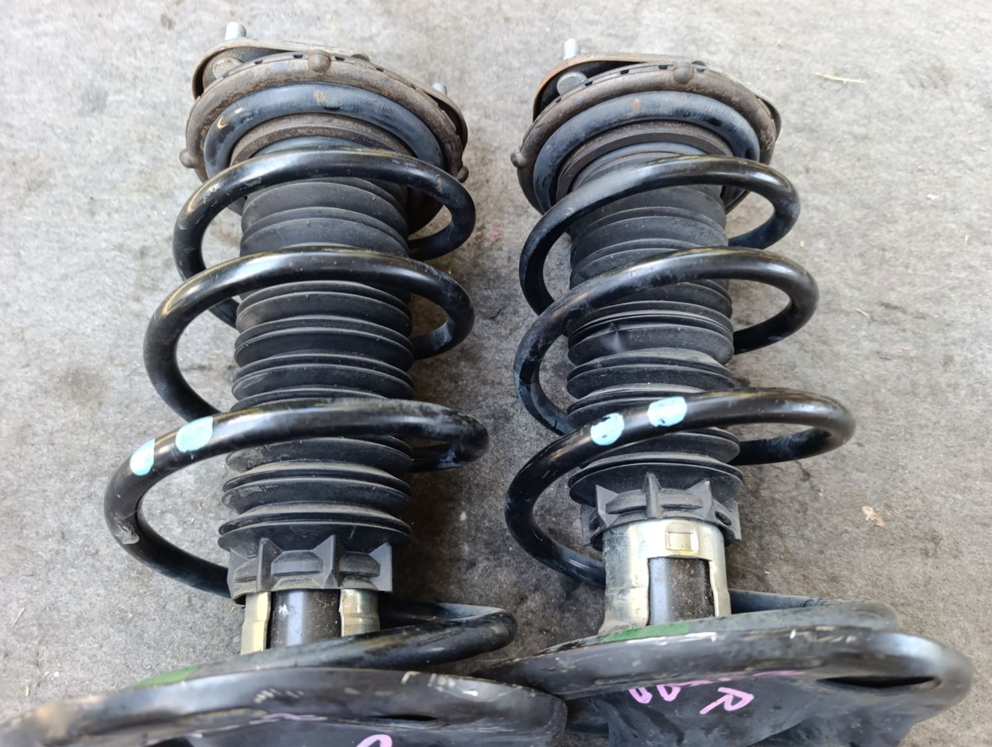 https://ycs.partsauto.market/partsauto-images/thmbs/userImages/d9b05010c61782443e0b3e264cf05921/part/eb753bd7-26f7-4ba1-869f-a5efc0e1172d_1784192398034.jpg
