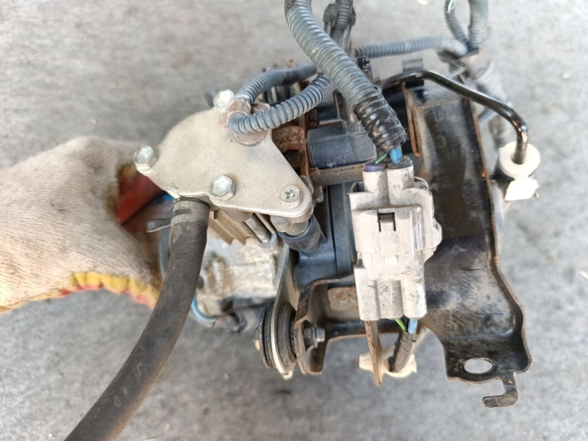 https://ycs.partsauto.market/partsauto-images/thmbs/userImages/d9b05010c61782443e0b3e264cf05921/part/ec480fa4-a697-457b-8cce-def134462883_1781611563403.jpg