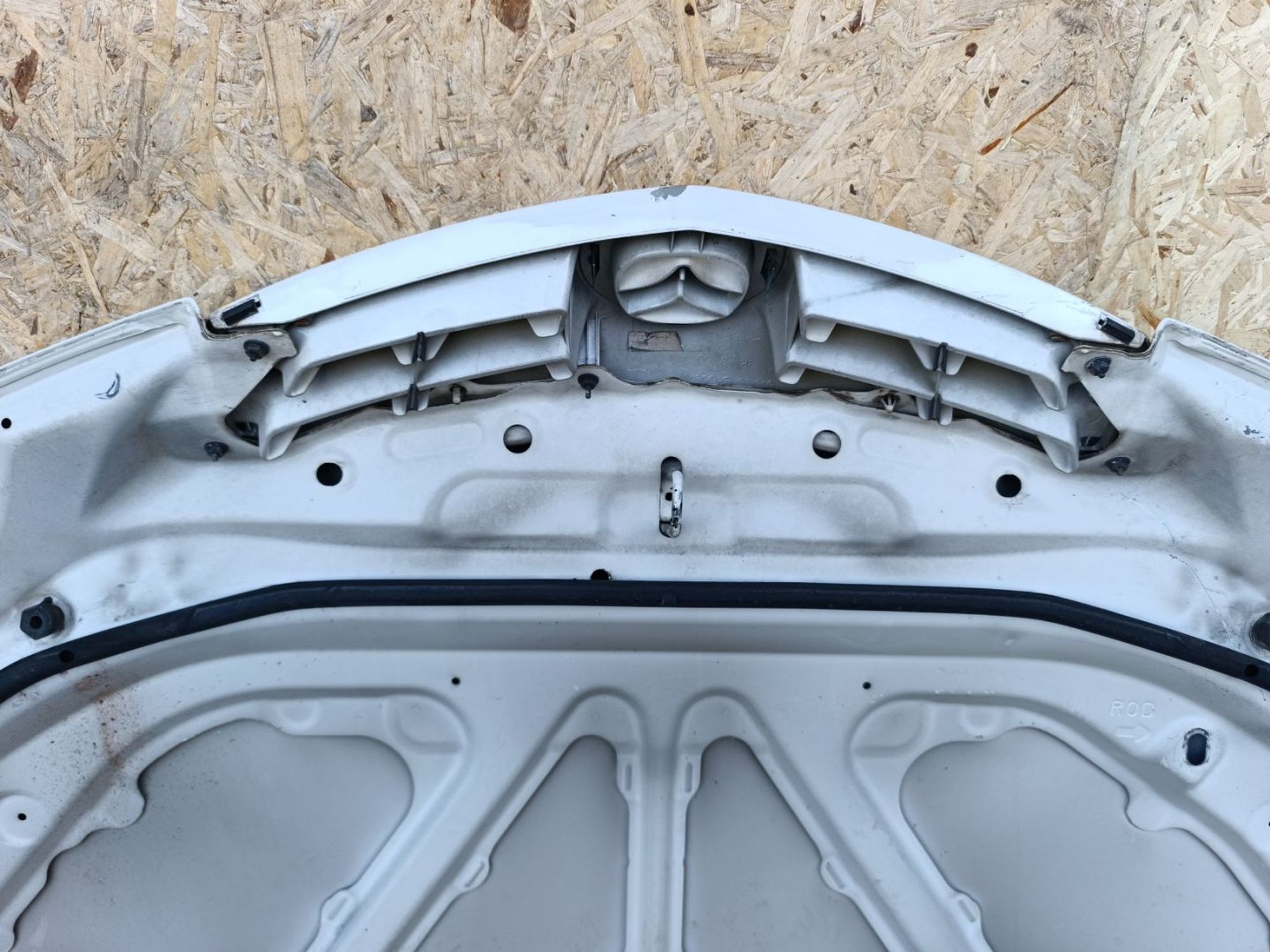 https://ycs.partsauto.market/partsauto-images/thmbs/userImages/d9b05010c61782443e0b3e264cf05921/part/ece65ae3-02eb-4898-a1fb-9412a15515df_1781712550146.jpg