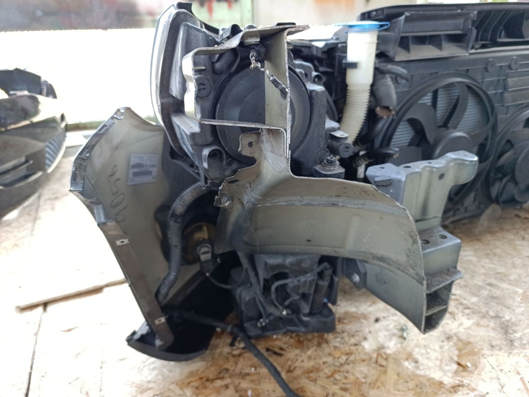 https://ycs.partsauto.market/partsauto-images/thmbs/userImages/d9b05010c61782443e0b3e264cf05921/part/f030b038-9825-4a11-987f-358389036e5d_1781167329895.jpg