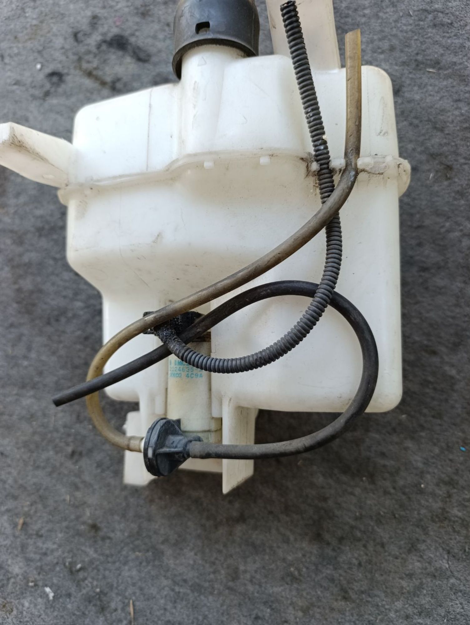 https://ycs.partsauto.market/partsauto-images/thmbs/userImages/d9b05010c61782443e0b3e264cf05921/part/f037aa97-248c-4d66-bb67-af4d07d125e3_1783067687585.jpg