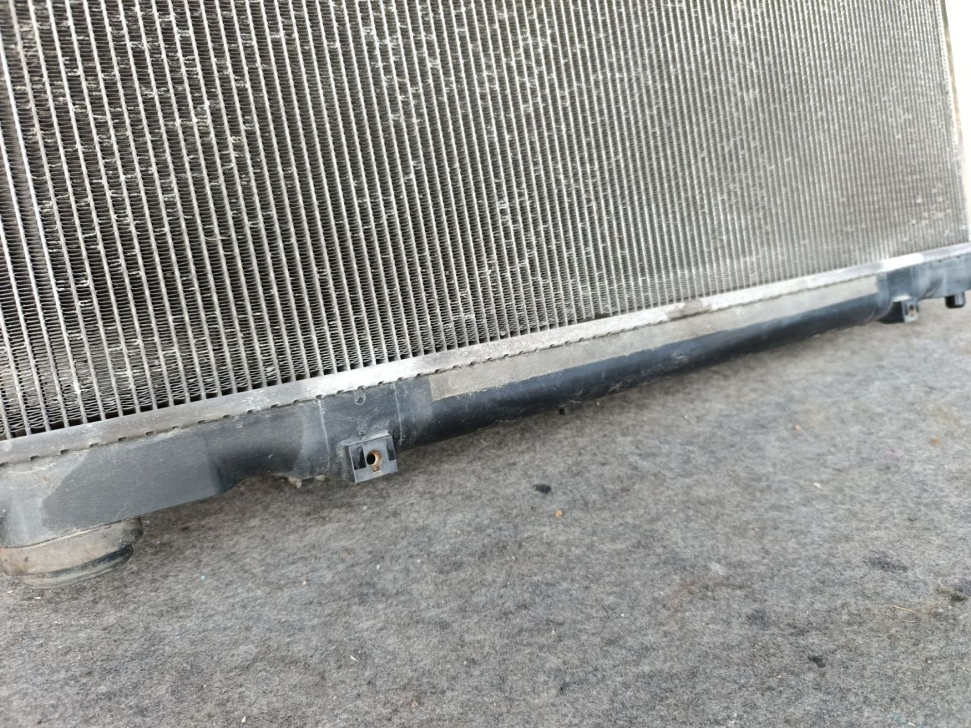 https://ycs.partsauto.market/partsauto-images/thmbs/userImages/d9b05010c61782443e0b3e264cf05921/part/f18899a4-decf-4570-a5ff-a24372a4c1a8_1781188217933.jpg