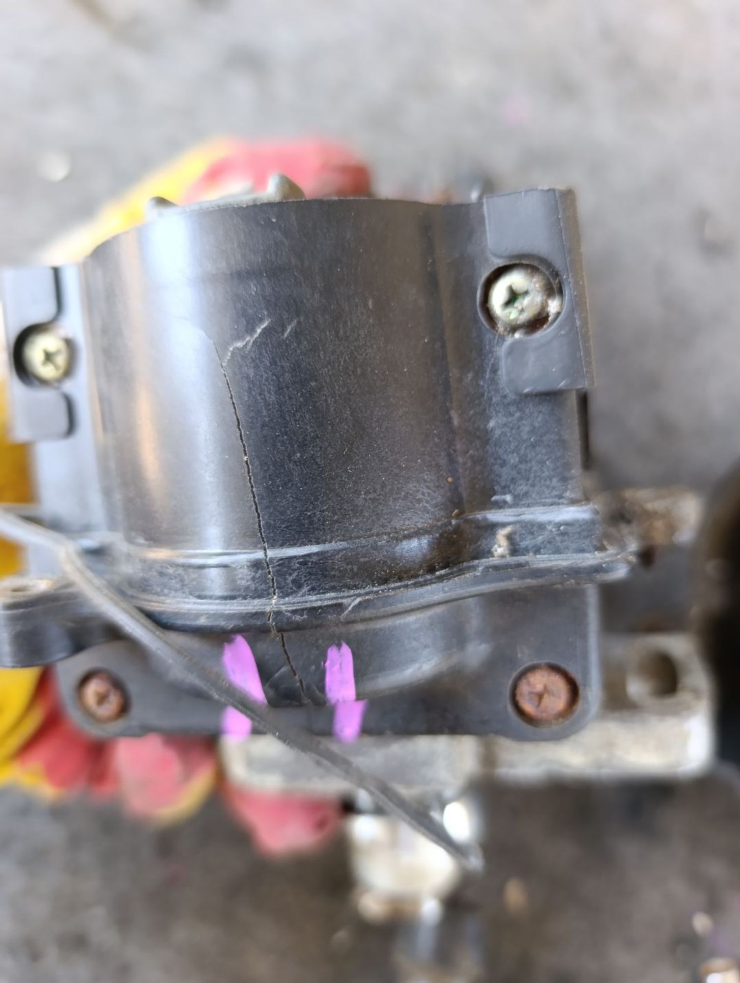 https://ycs.partsauto.market/partsauto-images/thmbs/userImages/d9b05010c61782443e0b3e264cf05921/part/f1e0cd91-3198-4642-8394-44a4f75d7e51_1783593452932.jpg