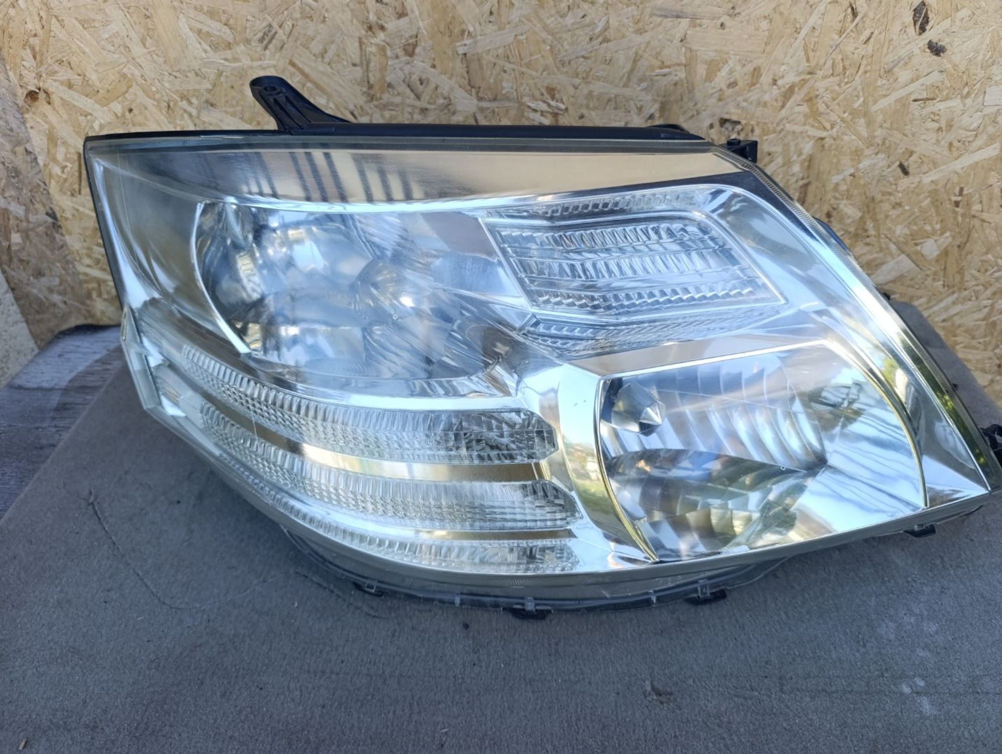 https://ycs.partsauto.market/partsauto-images/thmbs/userImages/d9b05010c61782443e0b3e264cf05921/part/f21c3ae5-5749-4c2c-8df9-635162f2c347_1785410011648.jpg