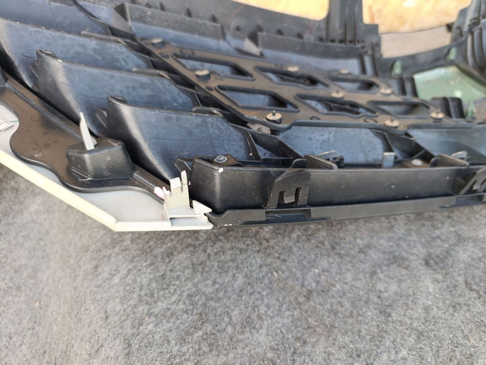 https://ycs.partsauto.market/partsauto-images/thmbs/userImages/d9b05010c61782443e0b3e264cf05921/part/f25a54f1-b83a-4228-8d5b-486987a62bcb_1783521773800.jpg