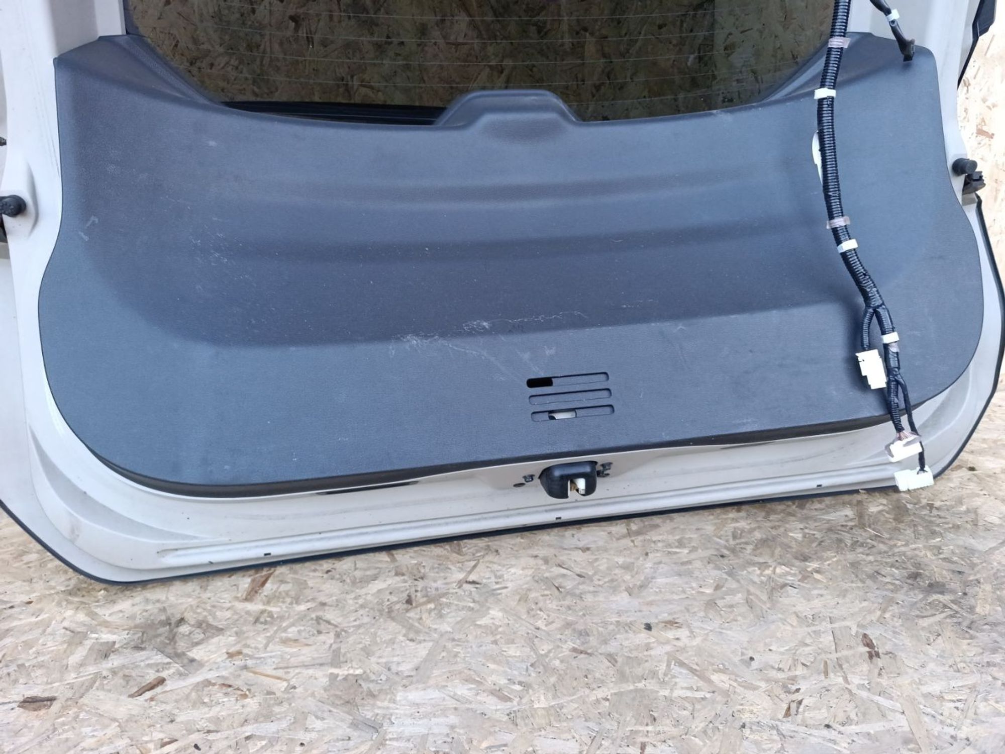 https://ycs.partsauto.market/partsauto-images/thmbs/userImages/d9b05010c61782443e0b3e264cf05921/part/f392fdf0-264c-4c8b-8bc7-4db8bbe66fff_1781930392308.jpg