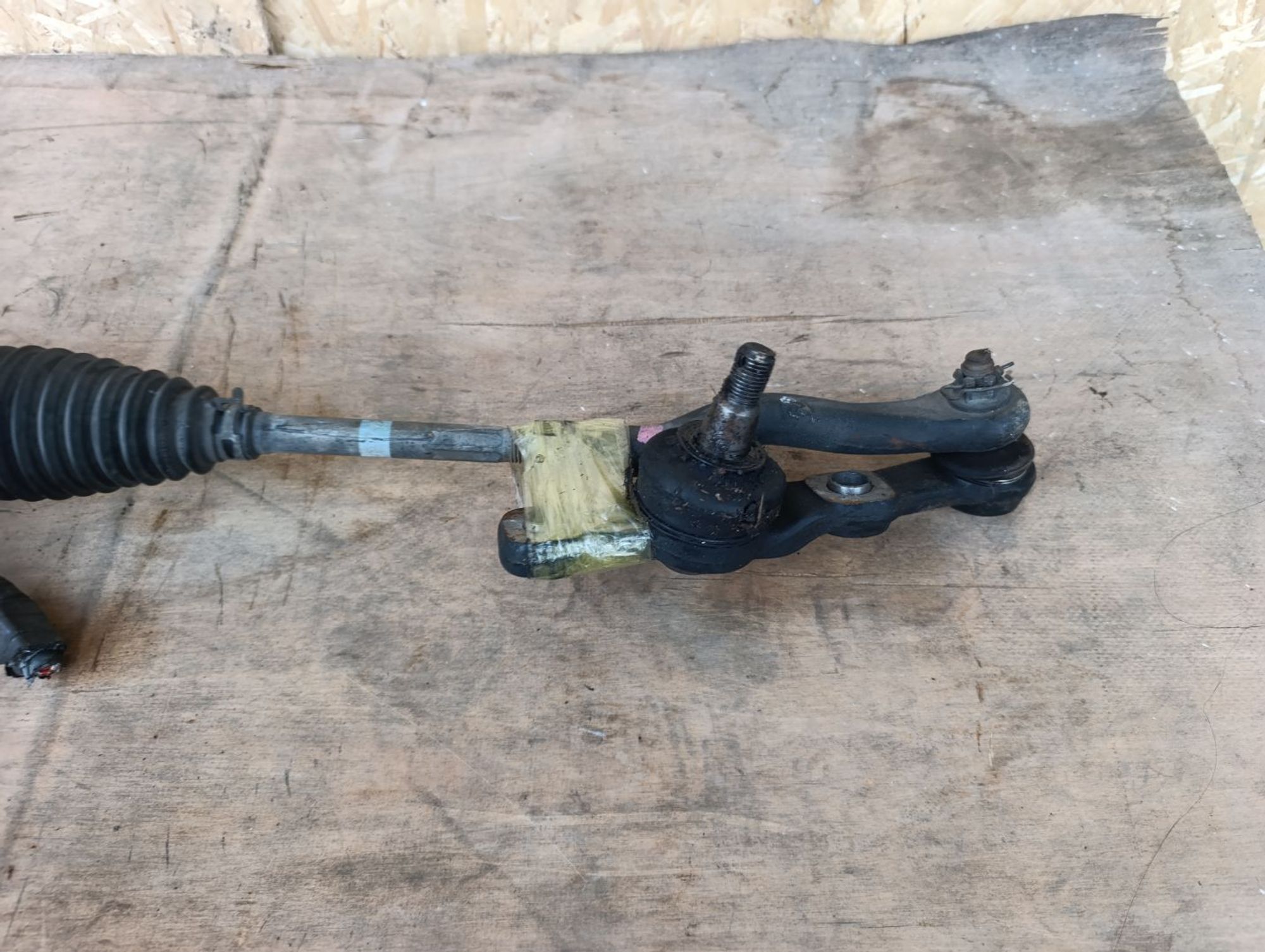 https://ycs.partsauto.market/partsauto-images/thmbs/userImages/d9b05010c61782443e0b3e264cf05921/part/f4205721-f977-457f-9137-853e0357b306_1784219557587.jpg