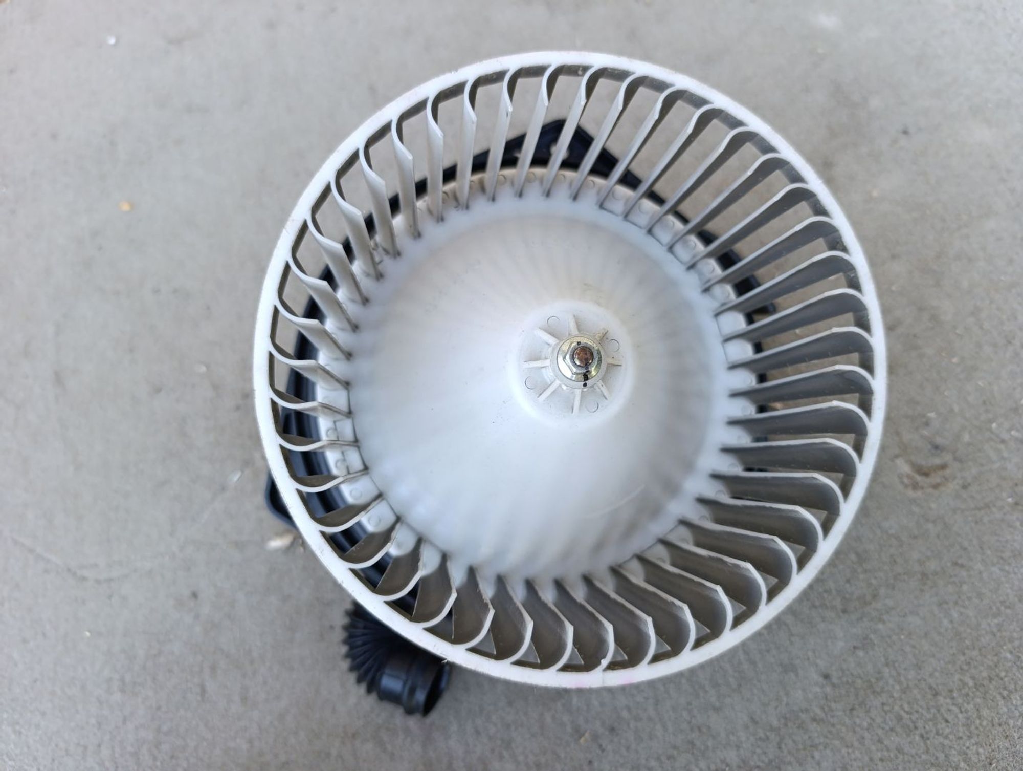 https://ycs.partsauto.market/partsauto-images/thmbs/userImages/d9b05010c61782443e0b3e264cf05921/part/f5fcc3ff-499a-4242-afa6-1565704e2555_1785586936574.jpg