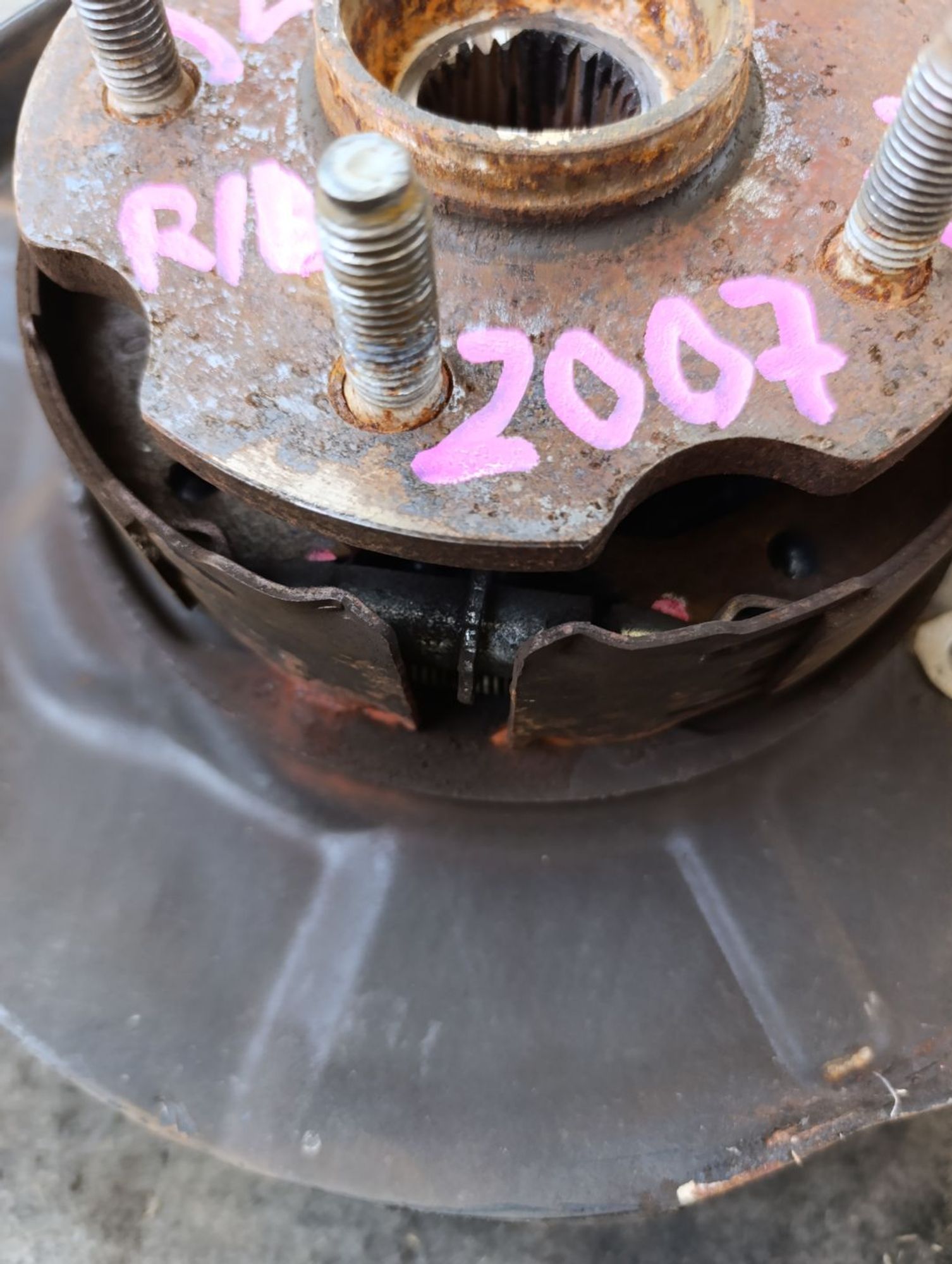 https://ycs.partsauto.market/partsauto-images/thmbs/userImages/d9b05010c61782443e0b3e264cf05921/part/f74067bb-57e3-4f82-8f63-00fc7391c2cd_1784539942969.jpg