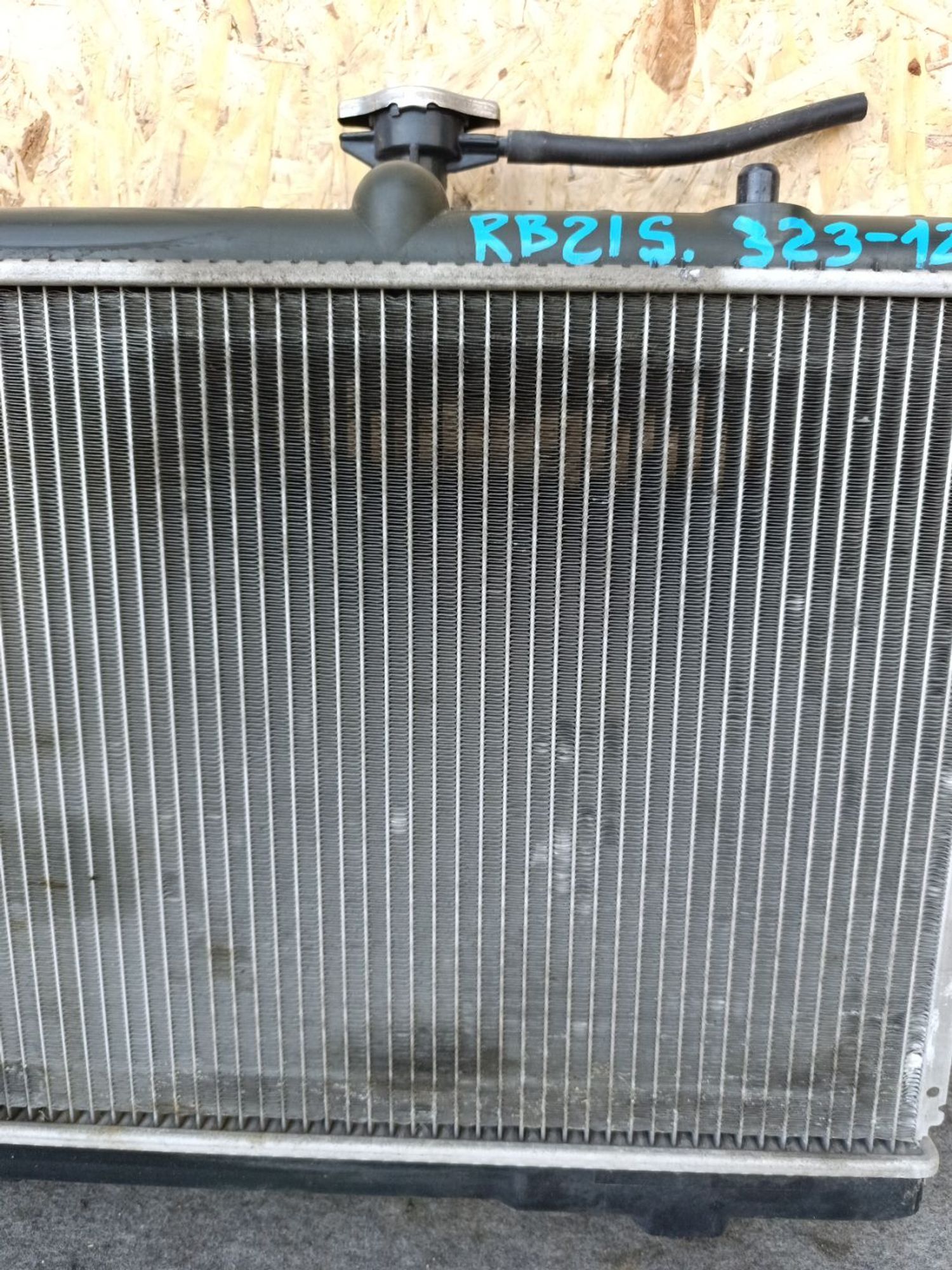 https://ycs.partsauto.market/partsauto-images/thmbs/userImages/d9b05010c61782443e0b3e264cf05921/part/f79afe02-6ac1-4378-88a8-04b98b9e1b6c_1781364497818.jpg