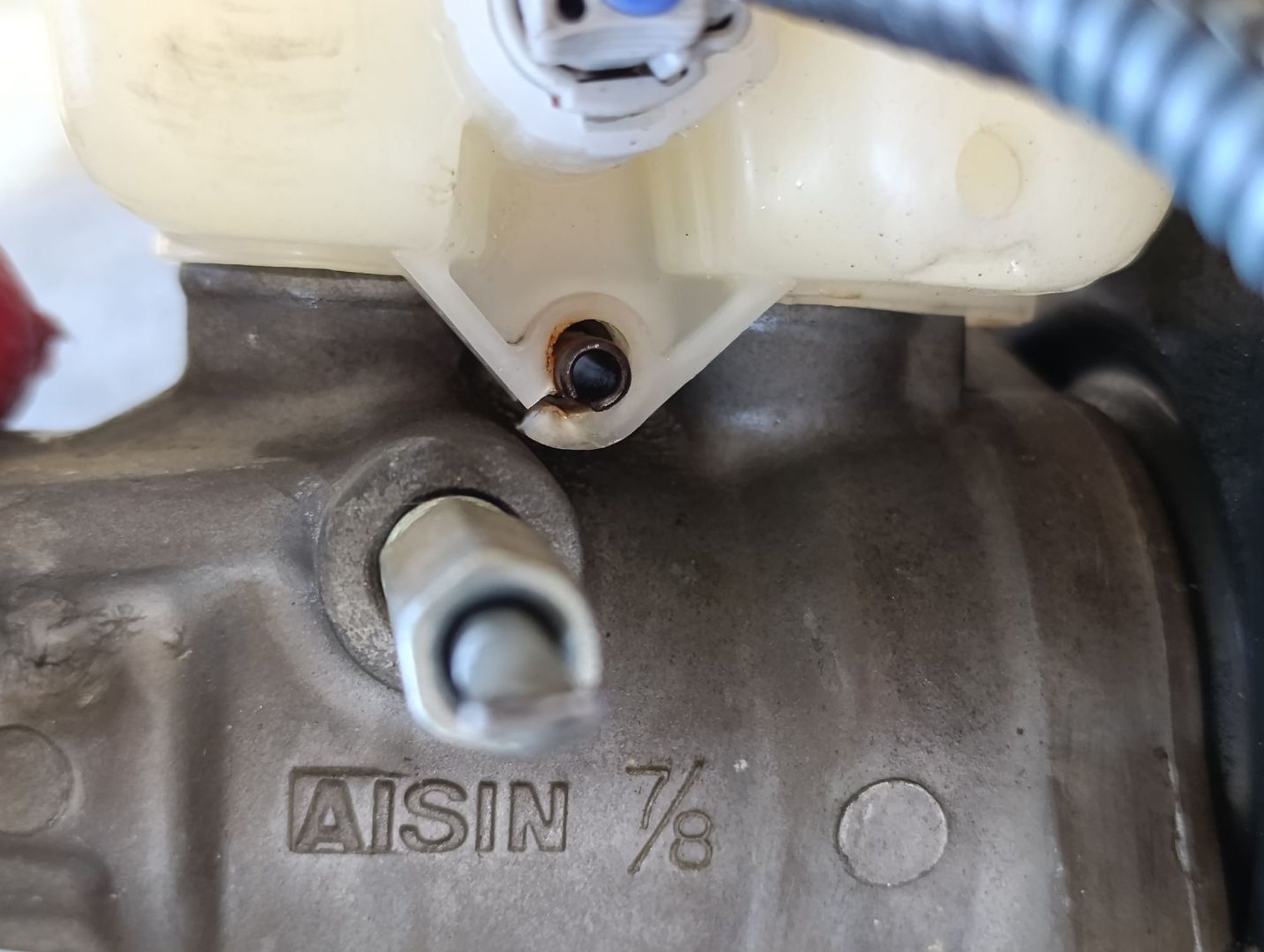 https://ycs.partsauto.market/partsauto-images/thmbs/userImages/d9b05010c61782443e0b3e264cf05921/part/f8aa8d69-65ba-4ca5-81ee-b518be891bf4_1783755283600.jpg