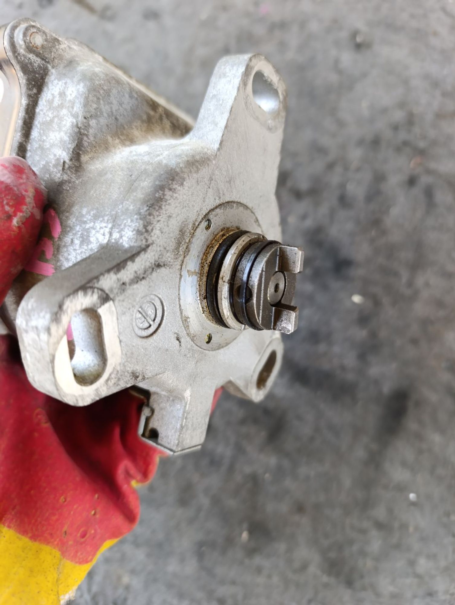 https://ycs.partsauto.market/partsauto-images/thmbs/userImages/d9b05010c61782443e0b3e264cf05921/part/f9219531-60a7-4d3a-8936-b8ee84aa8b70_1783590539368.jpg