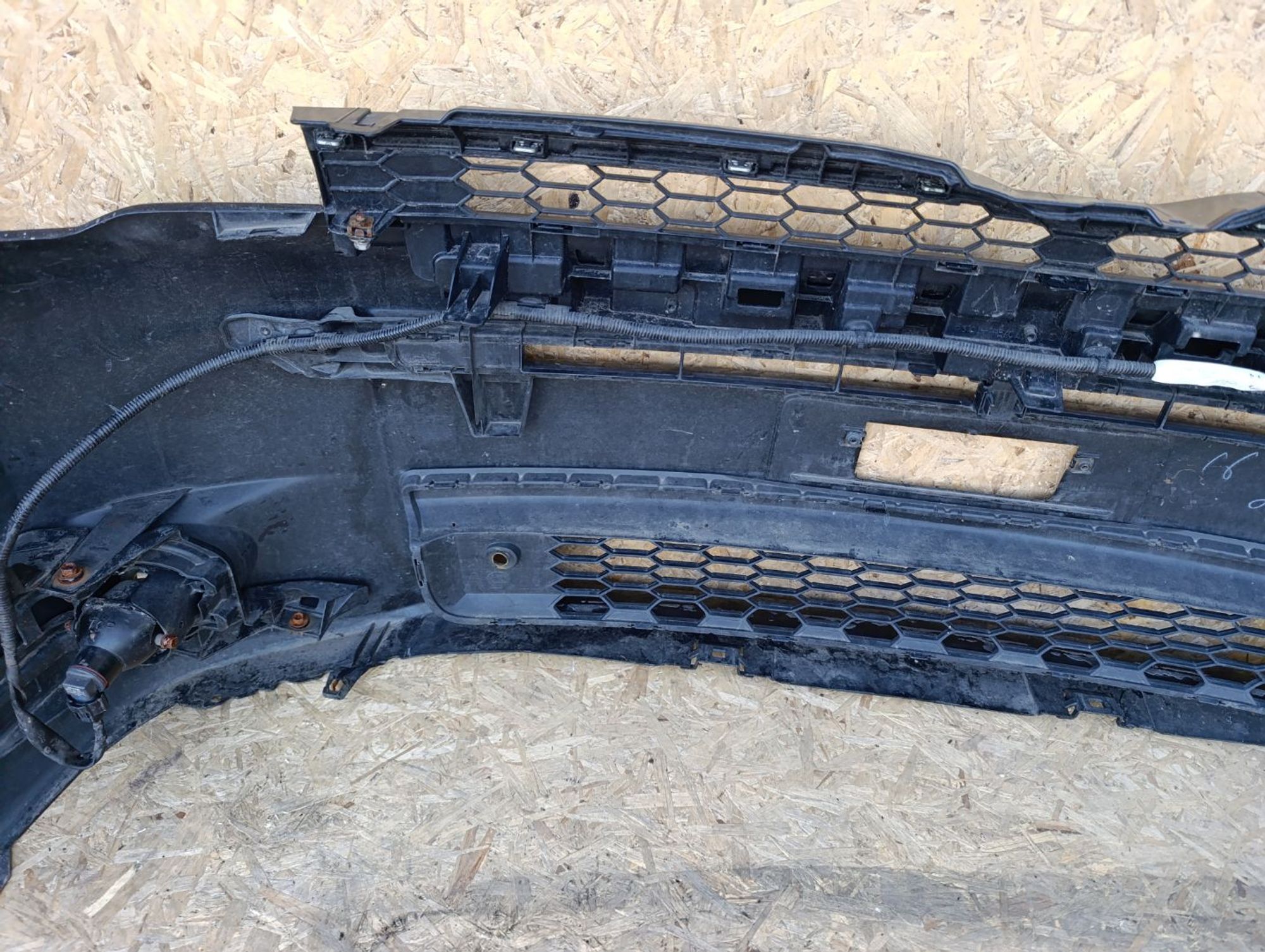 https://ycs.partsauto.market/partsauto-images/thmbs/userImages/d9b05010c61782443e0b3e264cf05921/part/f9b45fa0-1ef3-4e37-9caa-7c78ebf37932_1783347735911.jpg