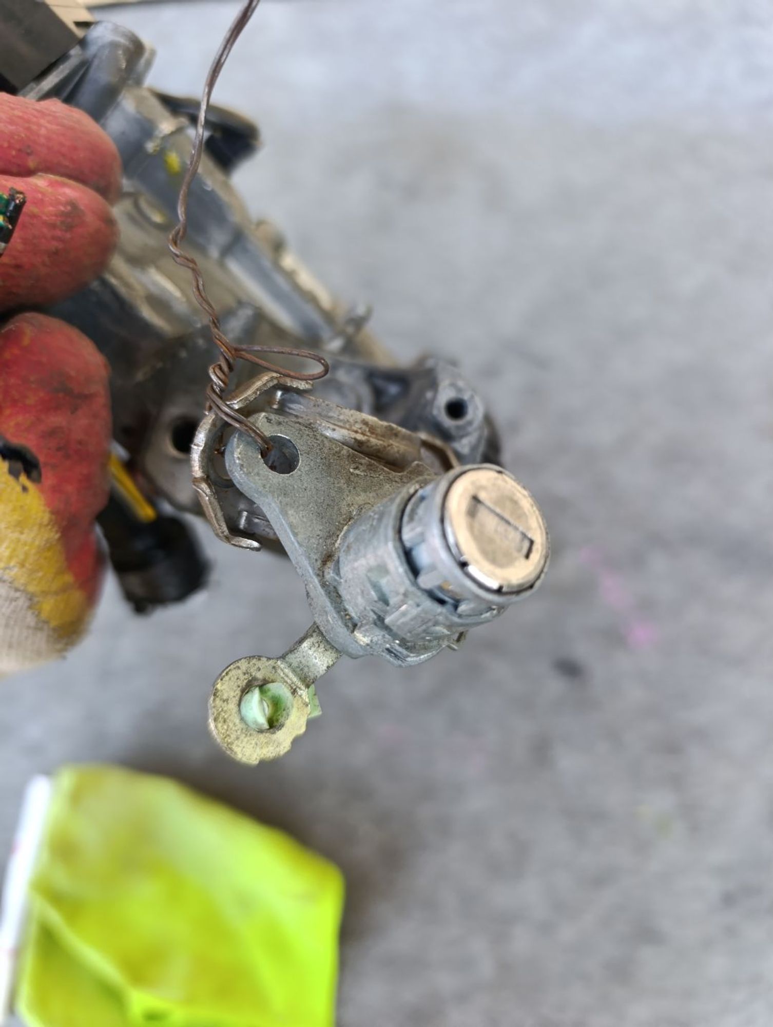 https://ycs.partsauto.market/partsauto-images/thmbs/userImages/d9b05010c61782443e0b3e264cf05921/part/f9f6a9e6-5018-4a78-8d8d-a61a25c4112f_1783436341872.jpg