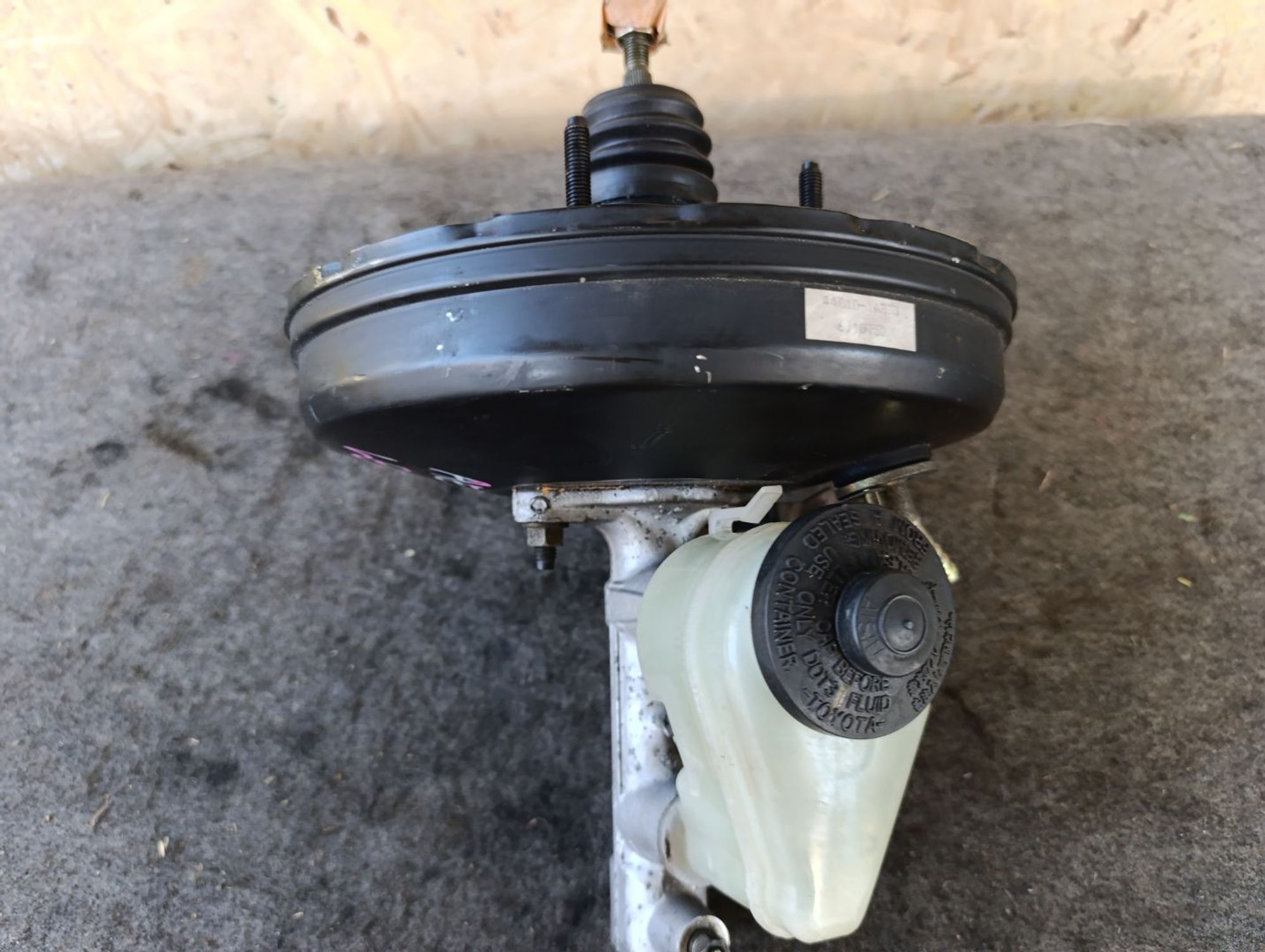 https://ycs.partsauto.market/partsauto-images/thmbs/userImages/d9b05010c61782443e0b3e264cf05921/part/fa034f60-b705-4e98-b187-ed657e7d2ceb_1783754201854.jpg