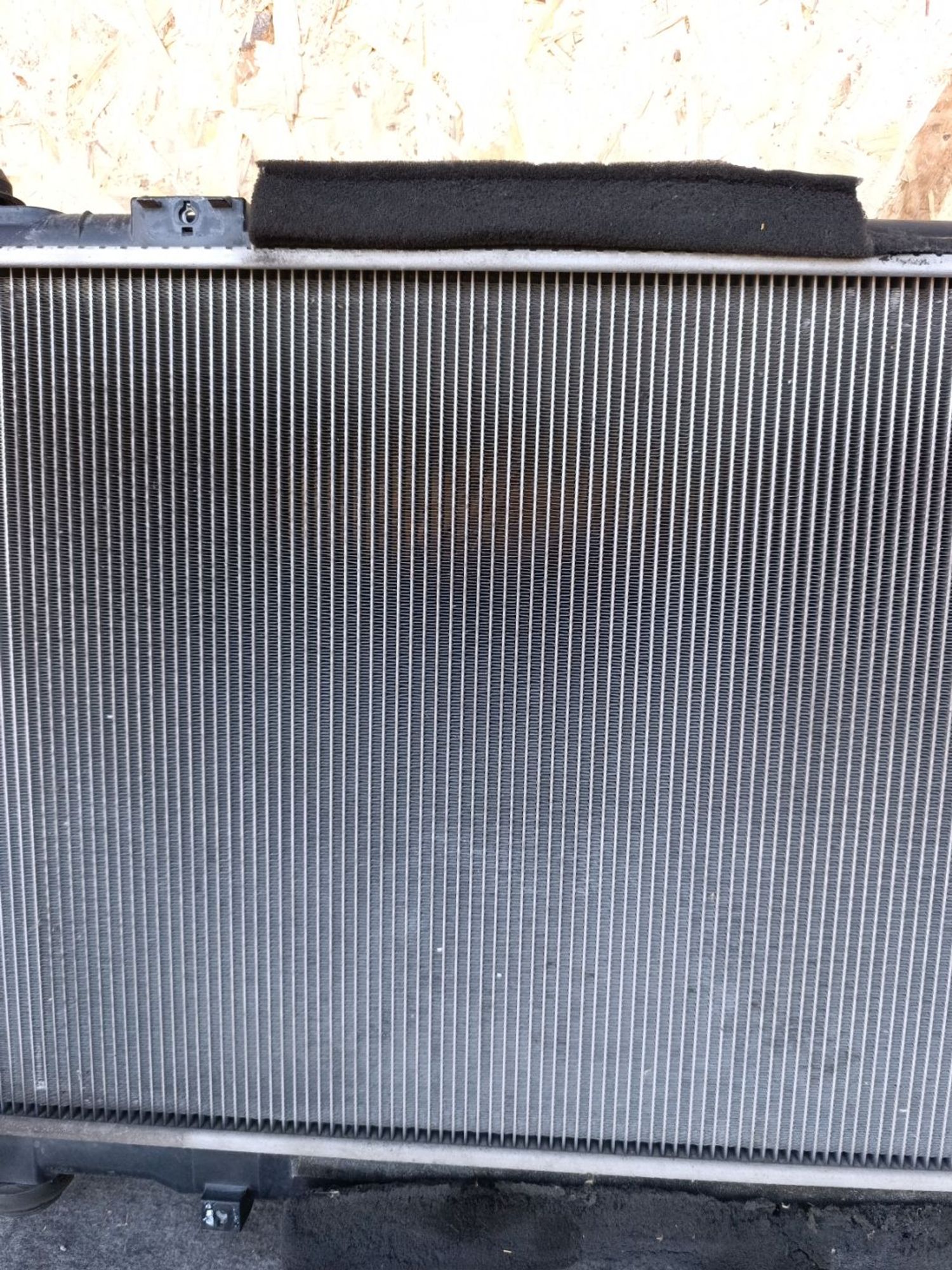 https://ycs.partsauto.market/partsauto-images/thmbs/userImages/d9b05010c61782443e0b3e264cf05921/part/fb4698ae-6a23-4ed1-90bf-05defa179efb_1781620413069.jpg