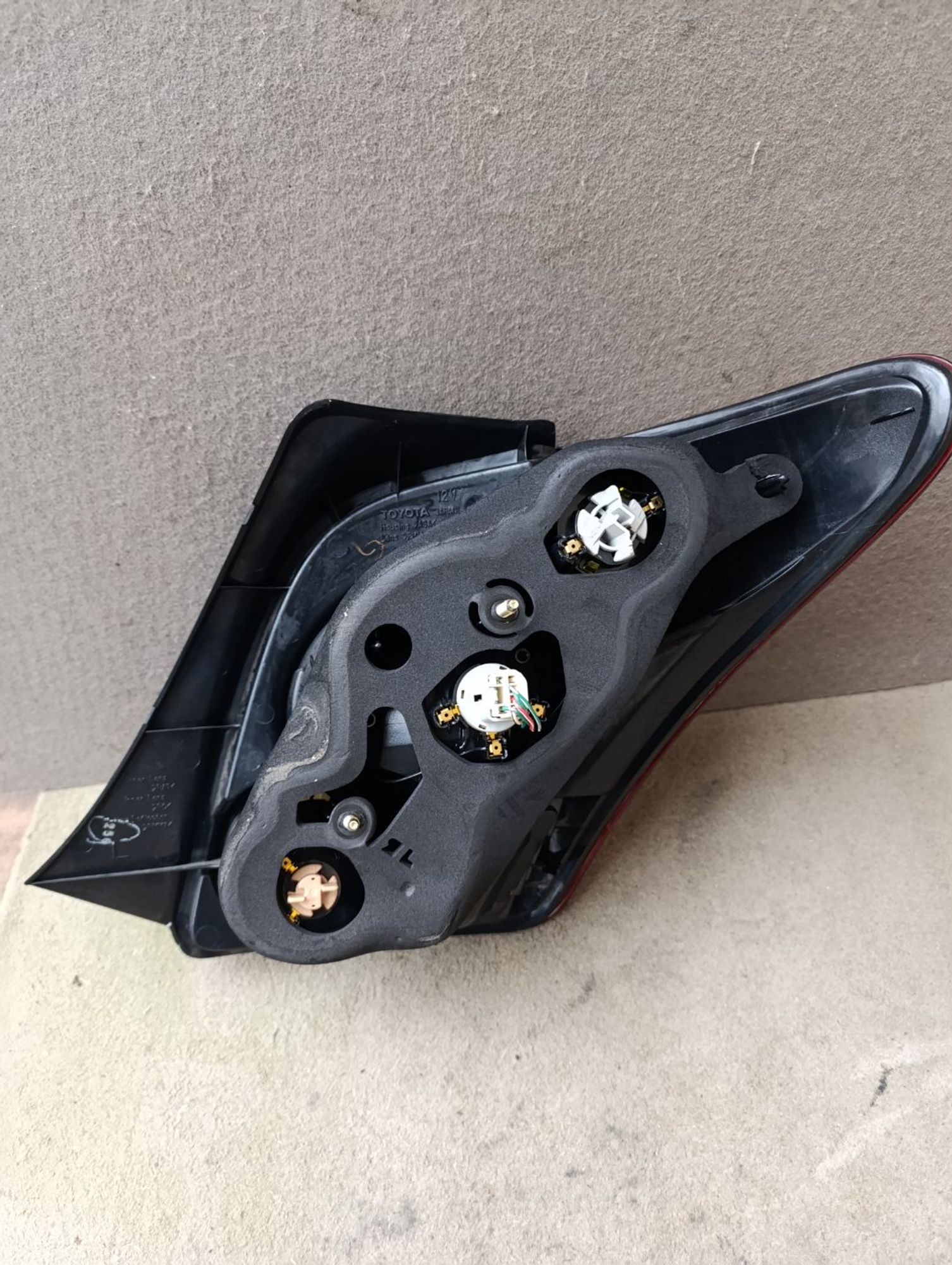 Фонарь, стоп задний левый Toyota Ist, ncp60, 7500 рублей, Ленина