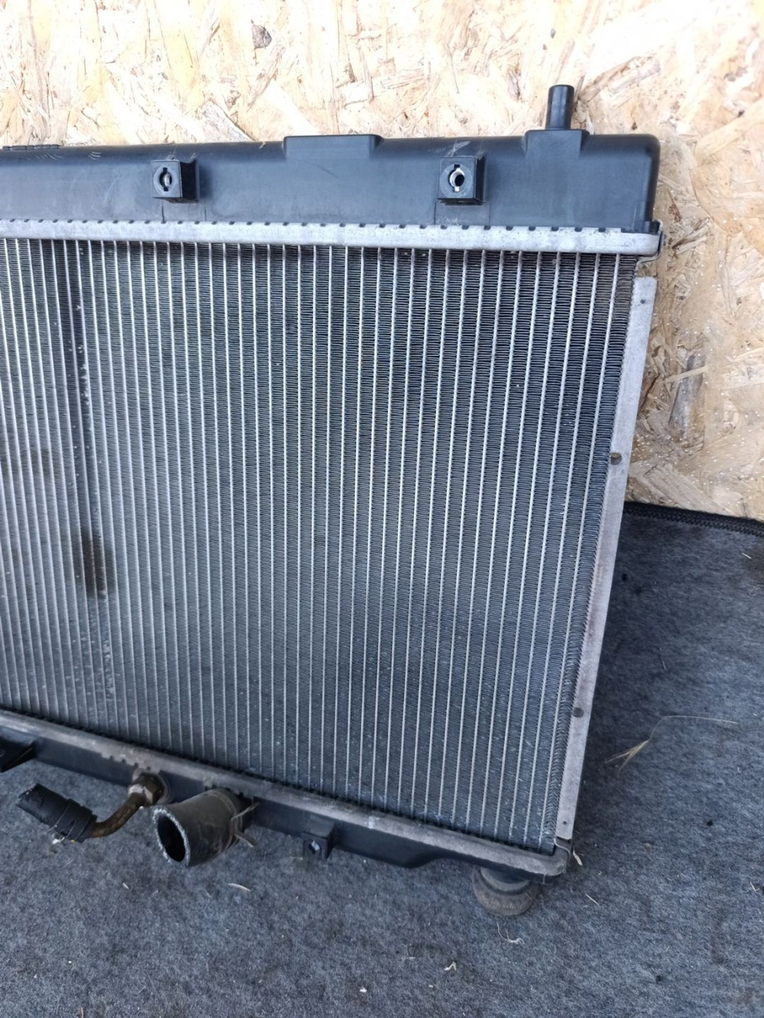 https://ycs.partsauto.market/partsauto-images/thmbs/userImages/d9b05010c61782443e0b3e264cf05921/part/fc1103c7-b7ae-43b1-a304-590e2e0adfe2_1781624299082.jpg