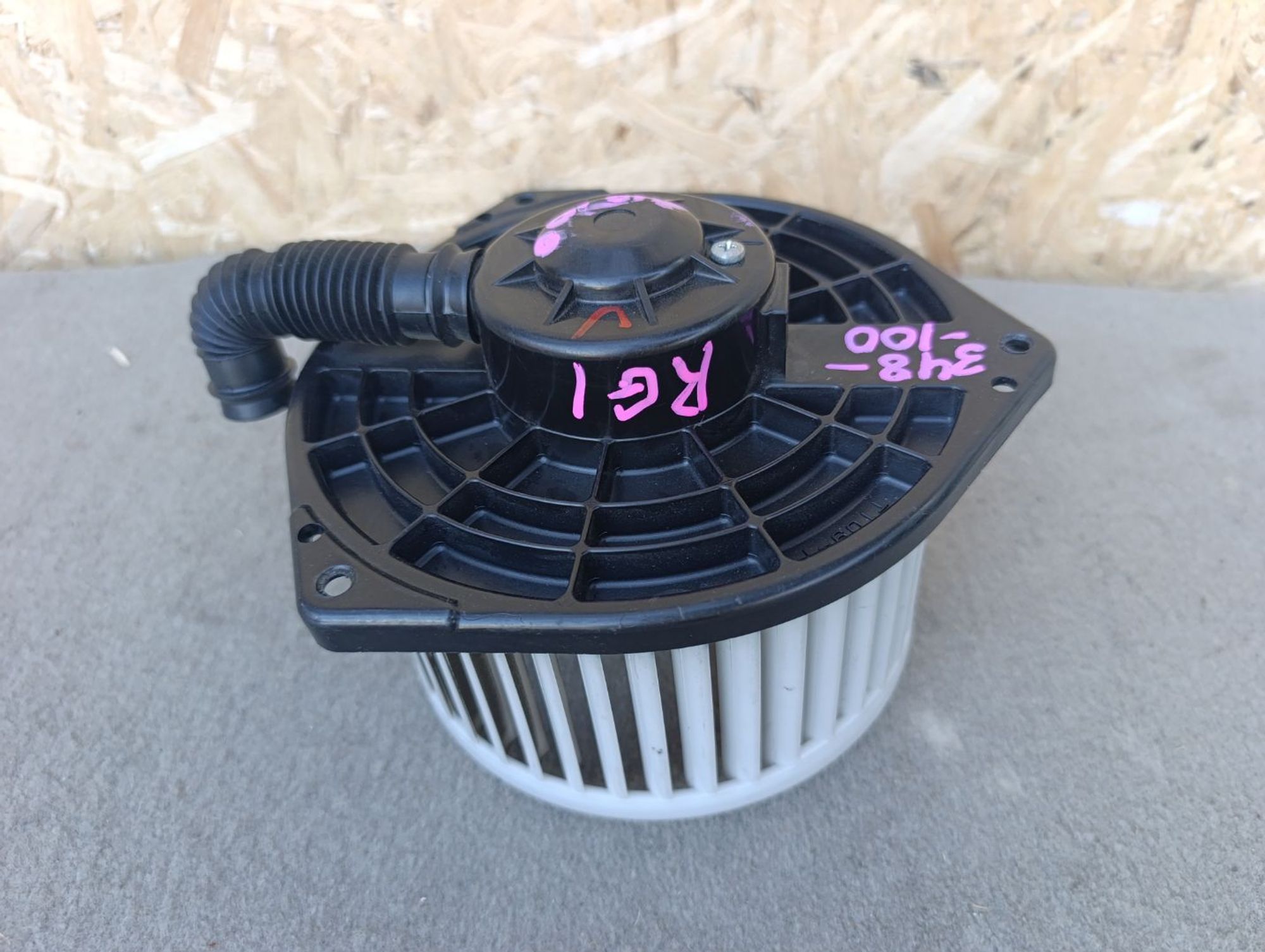 https://ycs.partsauto.market/partsauto-images/thmbs/userImages/d9b05010c61782443e0b3e264cf05921/part/fd5a15ff-35dc-4024-8e62-68af18c0ccdb_1785422224312.jpg