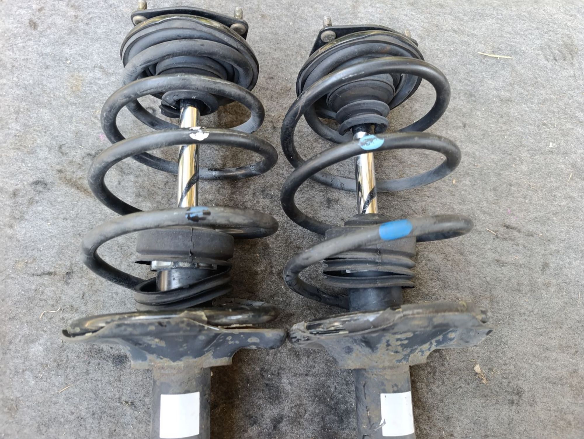https://ycs.partsauto.market/partsauto-images/thmbs/userImages/d9b05010c61782443e0b3e264cf05921/part/fddd3d4f-0495-460d-a362-e8a32e649a7a_1784191877741.jpg