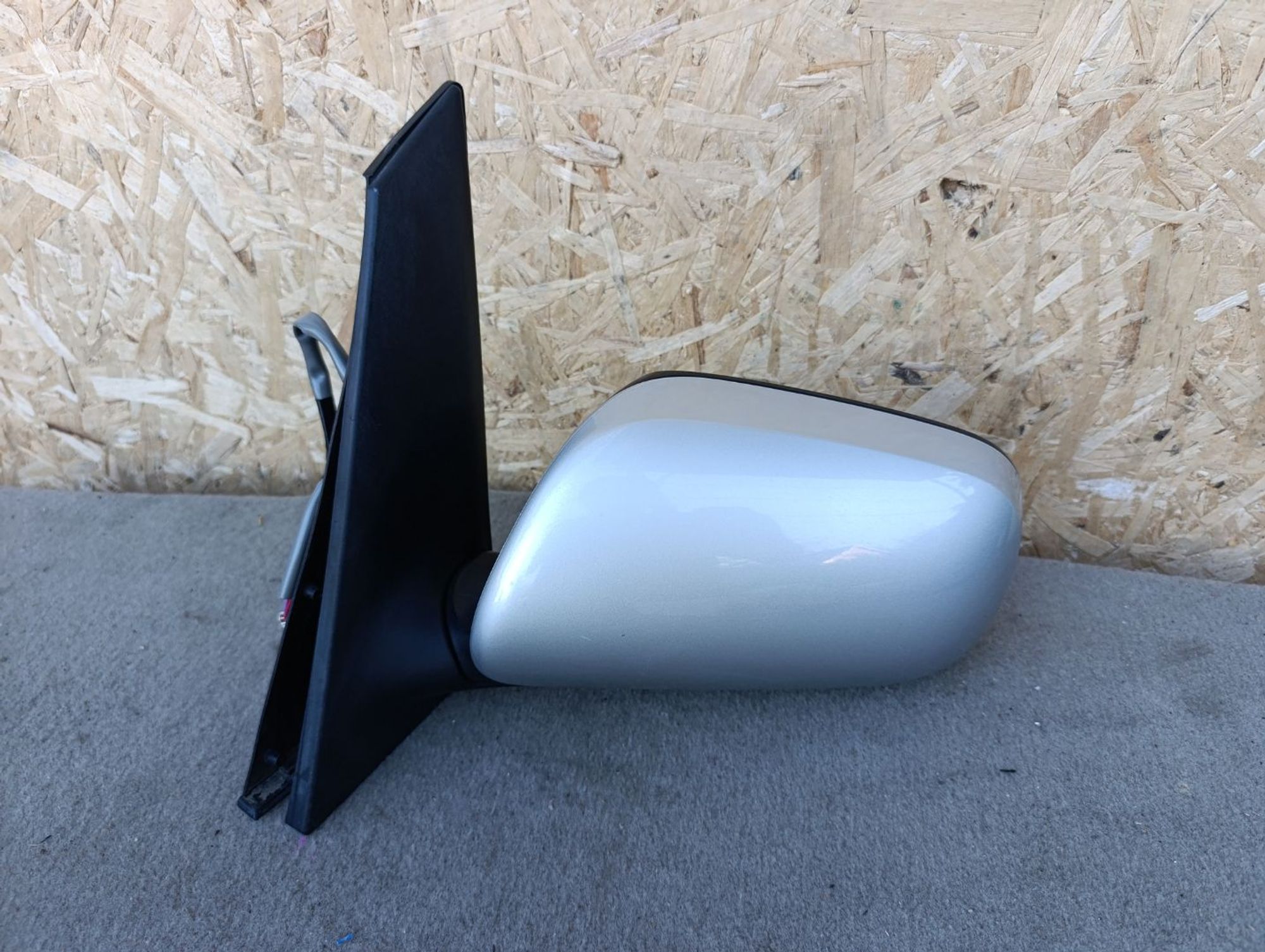 https://ycs.partsauto.market/partsauto-images/thmbs/userImages/d9b05010c61782443e0b3e264cf05921/part/fdfd1e71-a91e-489e-b562-64a2d612f4aa_1785683665975.jpg