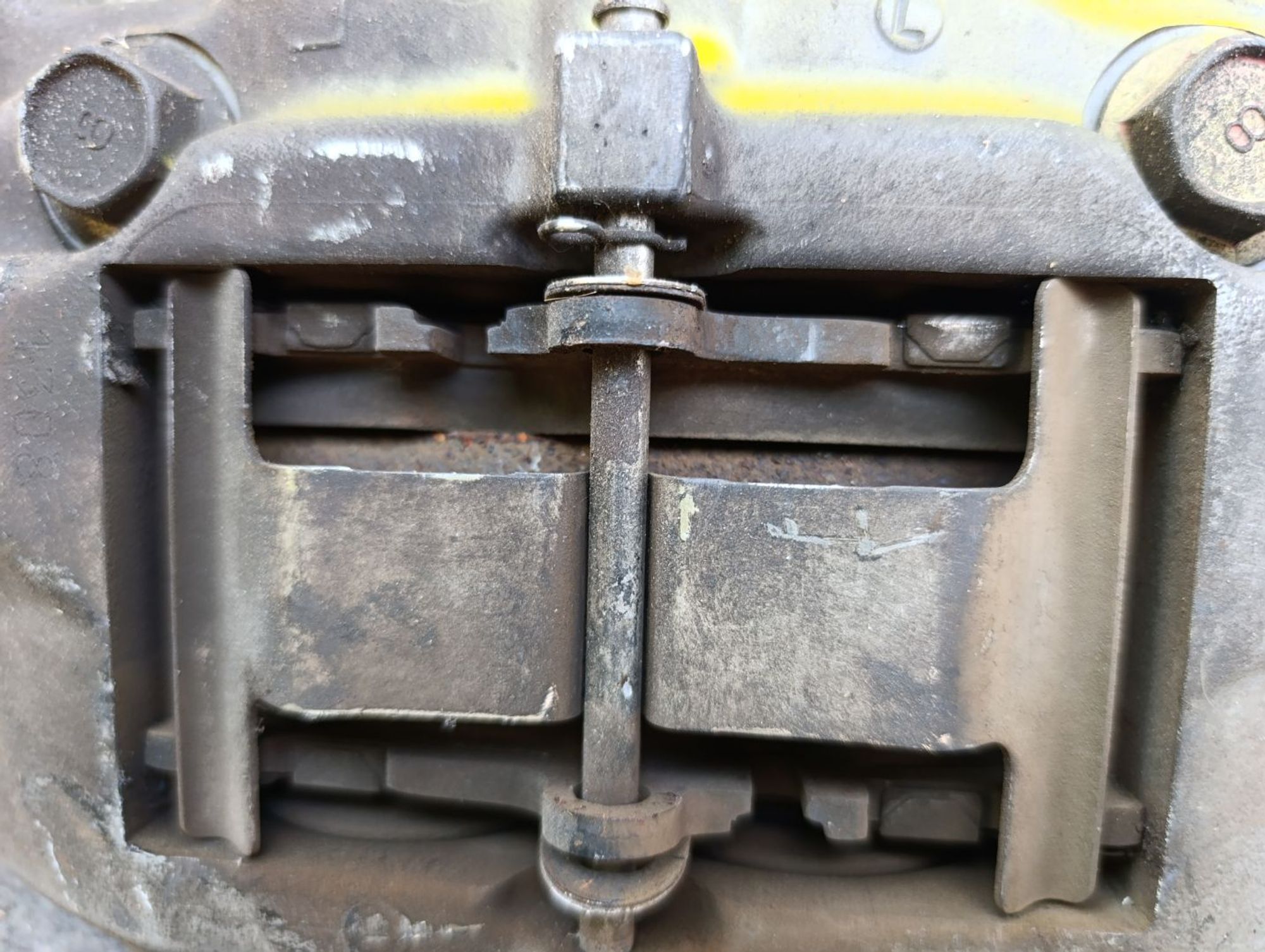 https://ycs.partsauto.market/partsauto-images/thmbs/userImages/d9b05010c61782443e0b3e264cf05921/part/fe54caab-8171-4218-a3a1-74a9bd4c168a_1783772007897.jpg