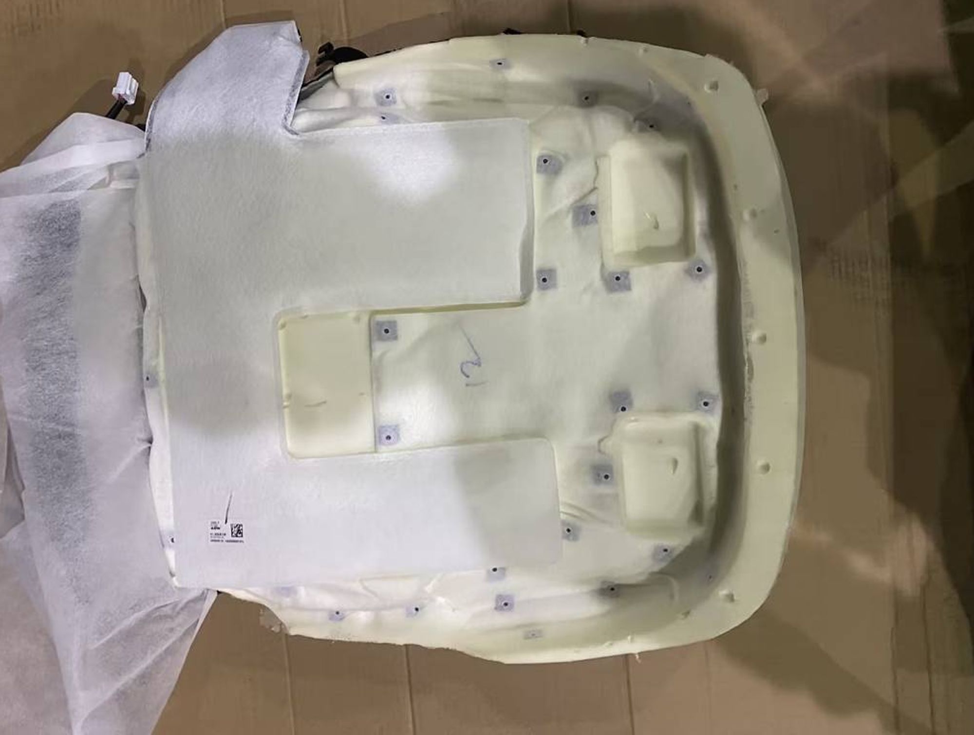 ПОДУШКА СИДЕНЬЯ ПЕРЕДНЕГО ЛЕВОГО, 15608 рублей, Сургут