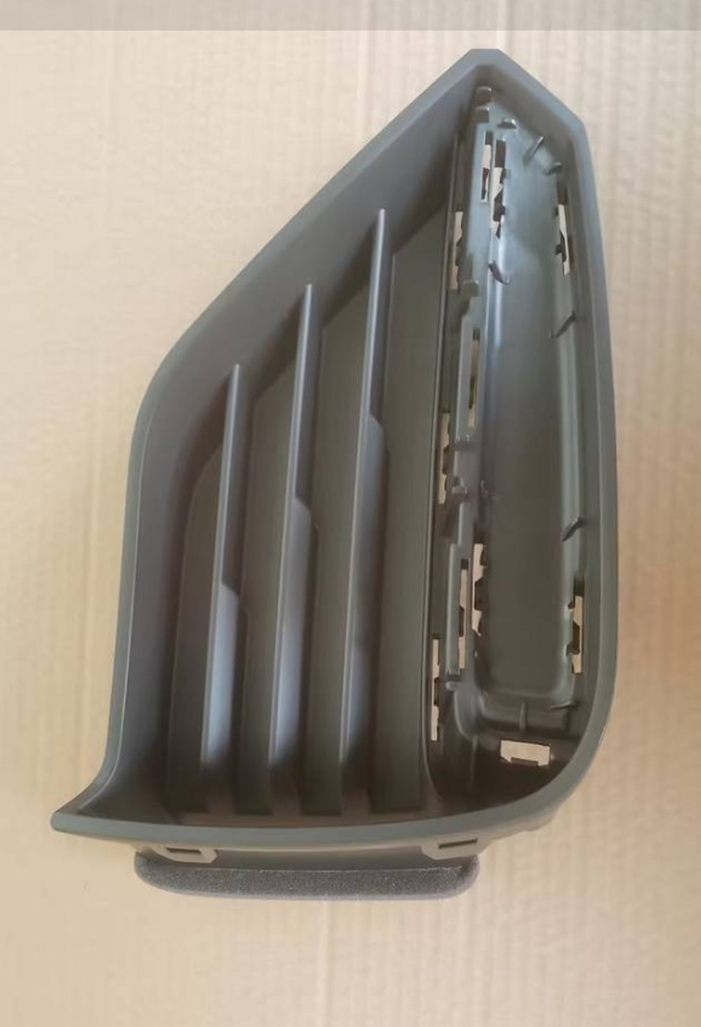 КРЫШКА ДЕКОРАТИВНАЯ ПЕРЕДНЕЙ ЛЕВОЙ ПРОТИВОТУМАННОЙ ФАРЫ /NL-3B/, 3823 рублей, Сургут