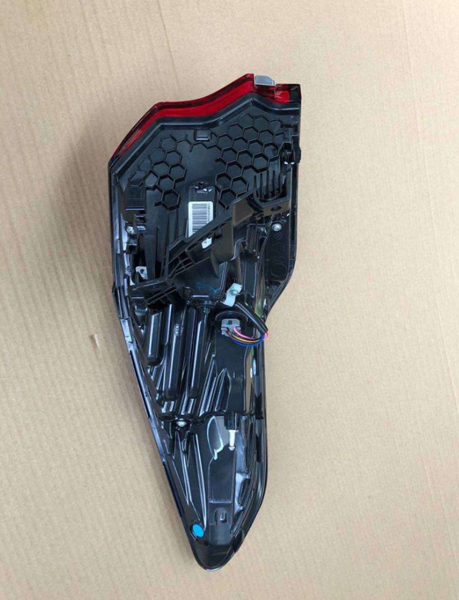 Фонарь задний правый внешний NL3B, 56087 рублей, Сургут