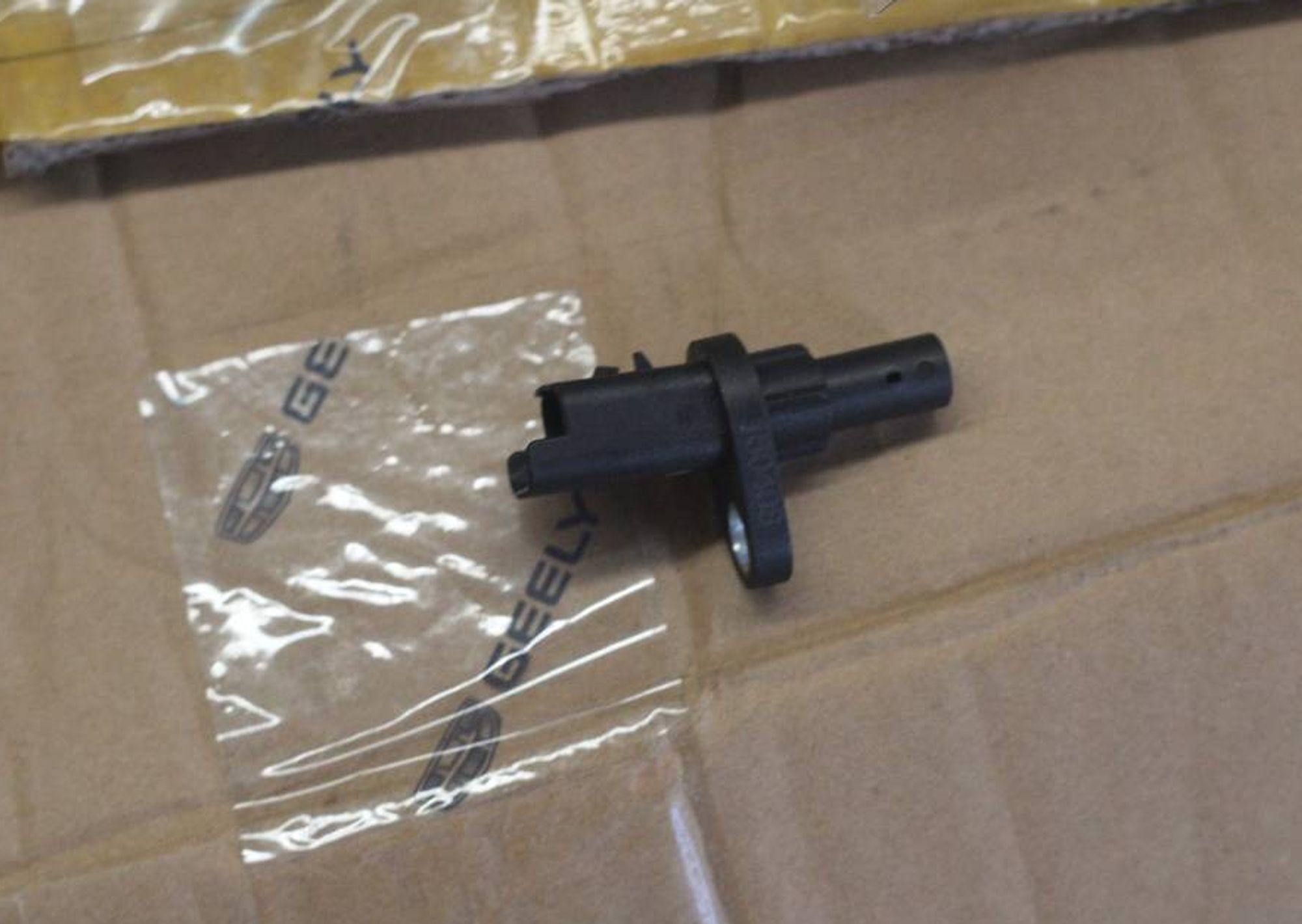 Датчик скорости заднего правого колеса NL3, 3333 рублей, Сургут