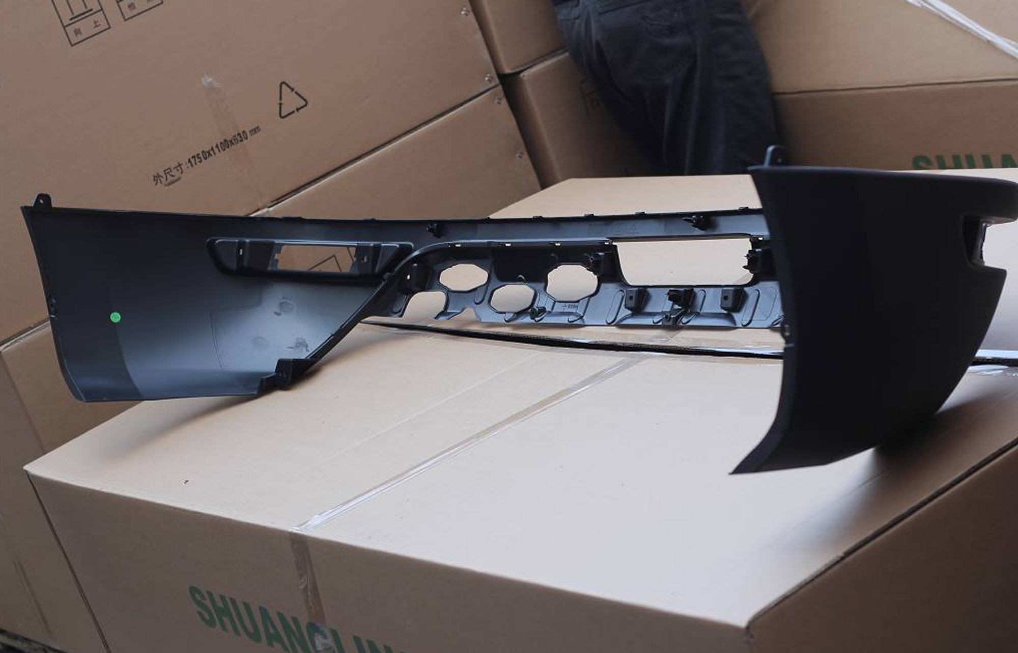 Бампер задний нижняя часть NL3, 11477 рублей, Сургут