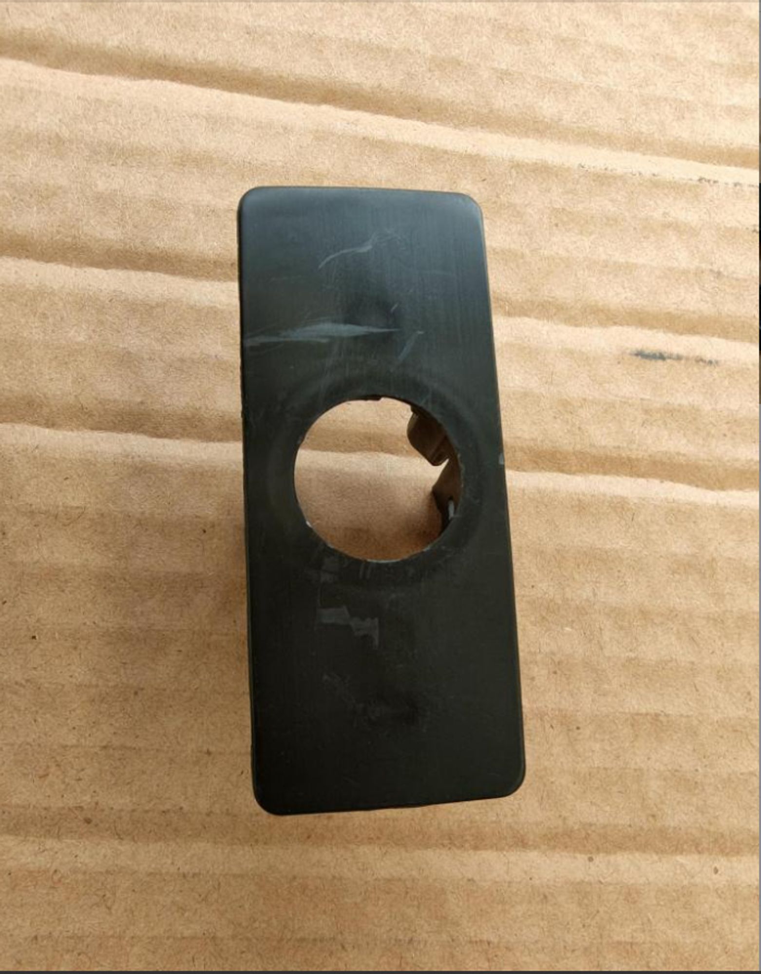 КРОНШТЕЙН ДАТЧИКА ПАРКОВКИ ЗАДНИЙ СРЕДНИЙ /SS-11/, 135 рублей, Сургут