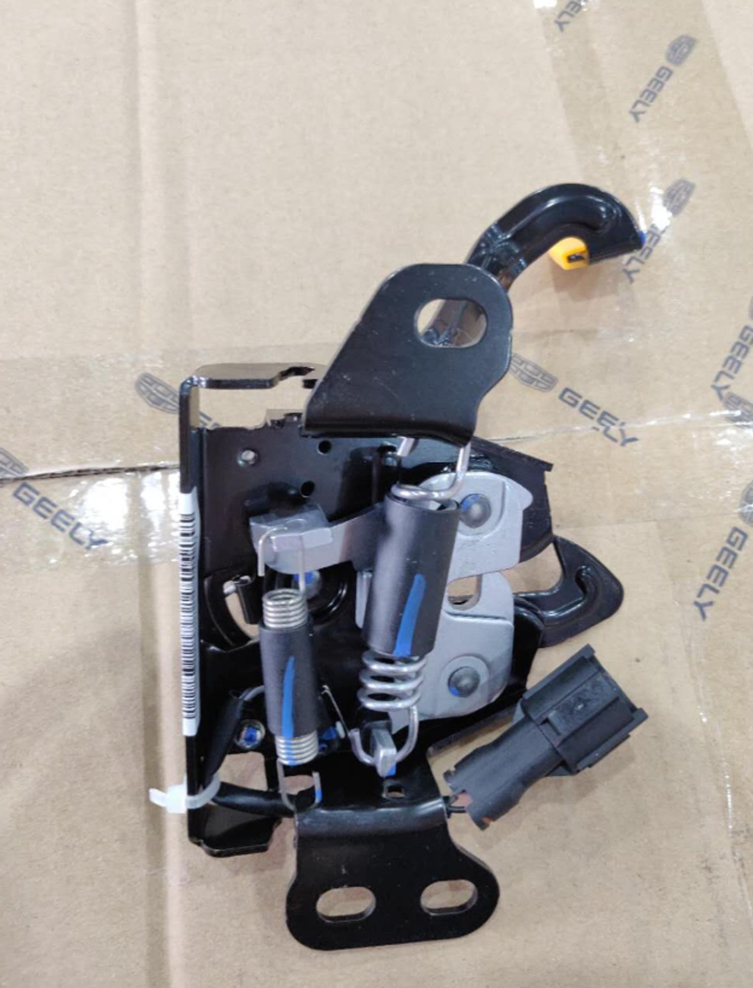 Замок капота SX11, 3717 рублей, Сургут