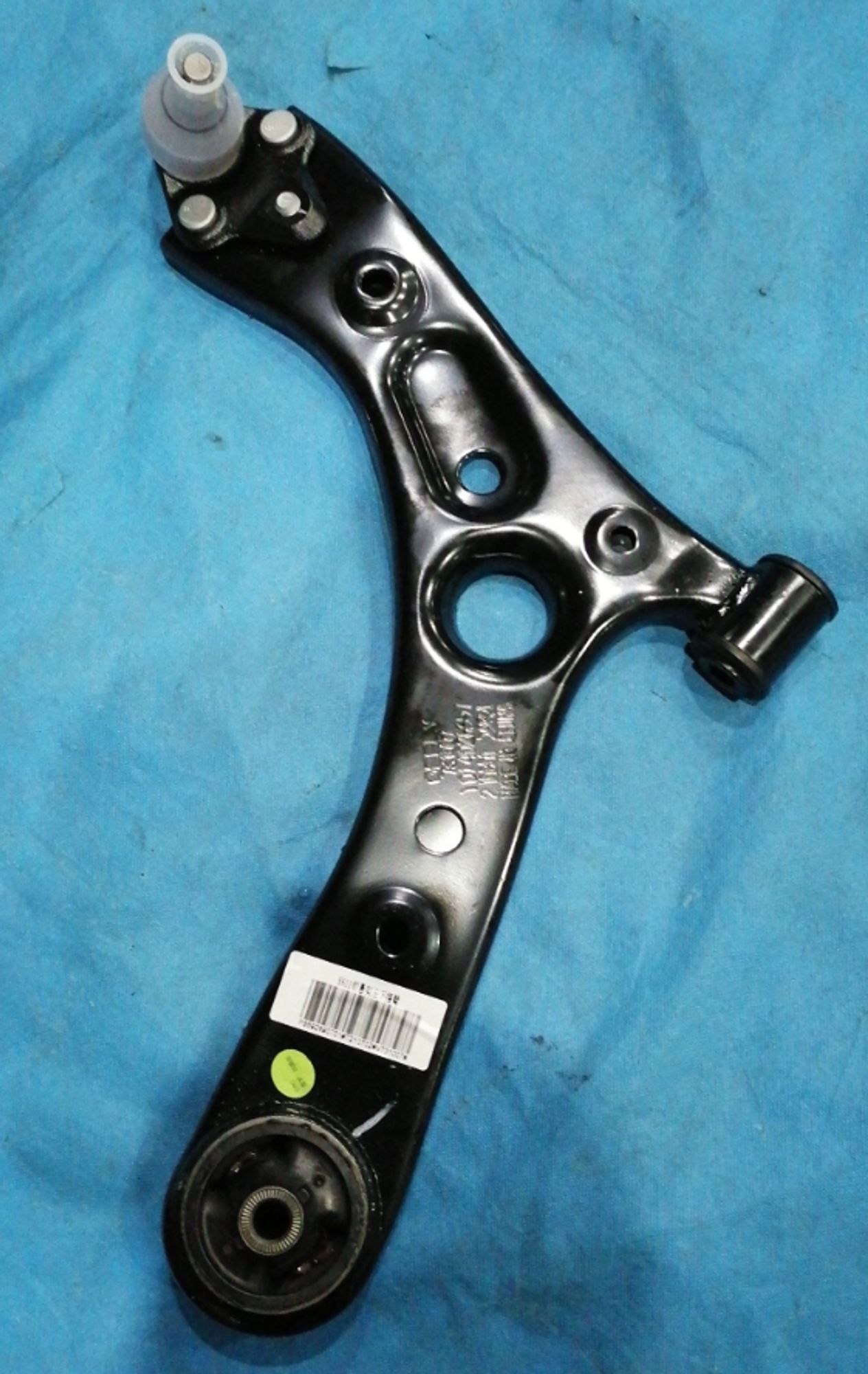 РЫЧАГ ПЕРЕДНЕЙ ПОДВЕСКИ НИЖНИЙ ЛЕВЫЙ SS11, 19397 рублей, Сургут