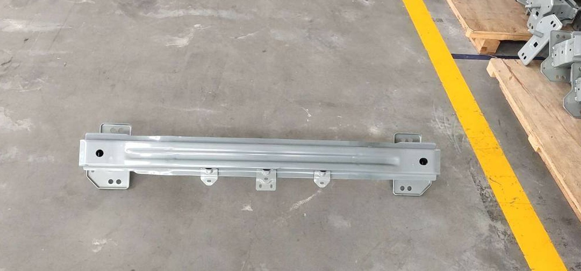 Усилитель переднего бампера NL3B, 32131 рублей, Сургут