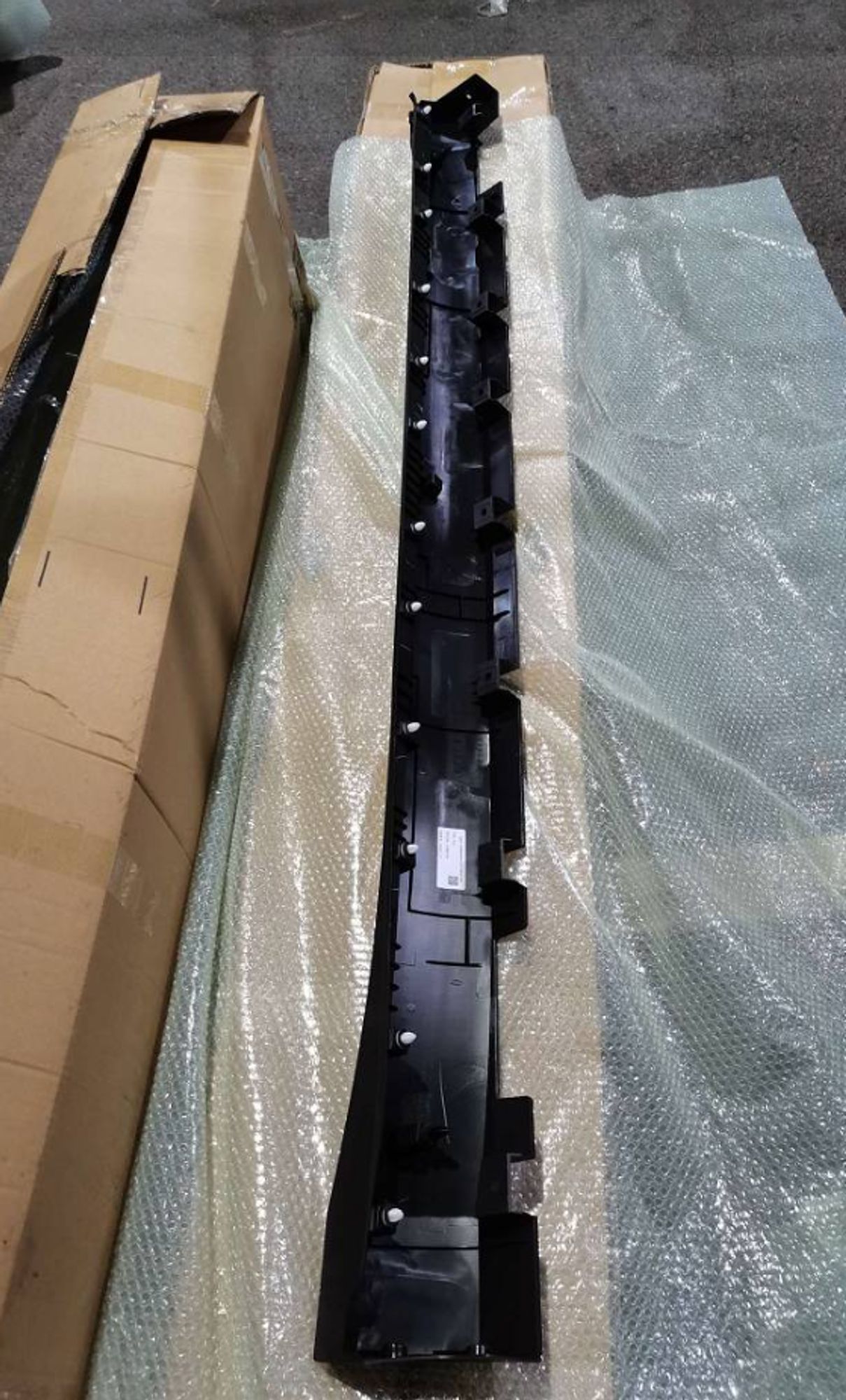 НАКЛАДКА ПОРОГА ЛЕВАЯ /VX-11/, 11071 рублей, Сургут