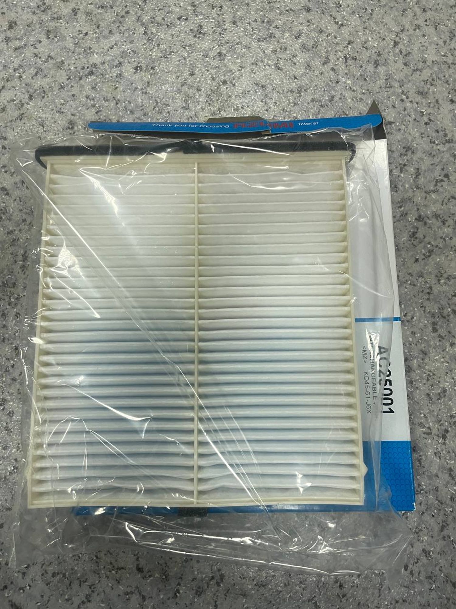 Фильтр салона Azumi, 581 рублей, Сургут