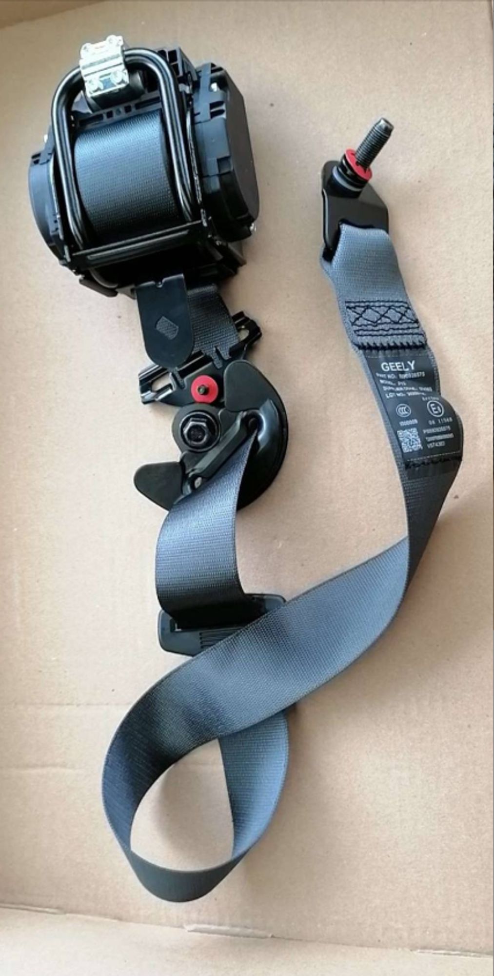 РЕМЕНЬ БЕЗОПАСНОСТИ ПЕРЕДНИЙ ПРАВЫЙ, 23899 рублей, Сургут