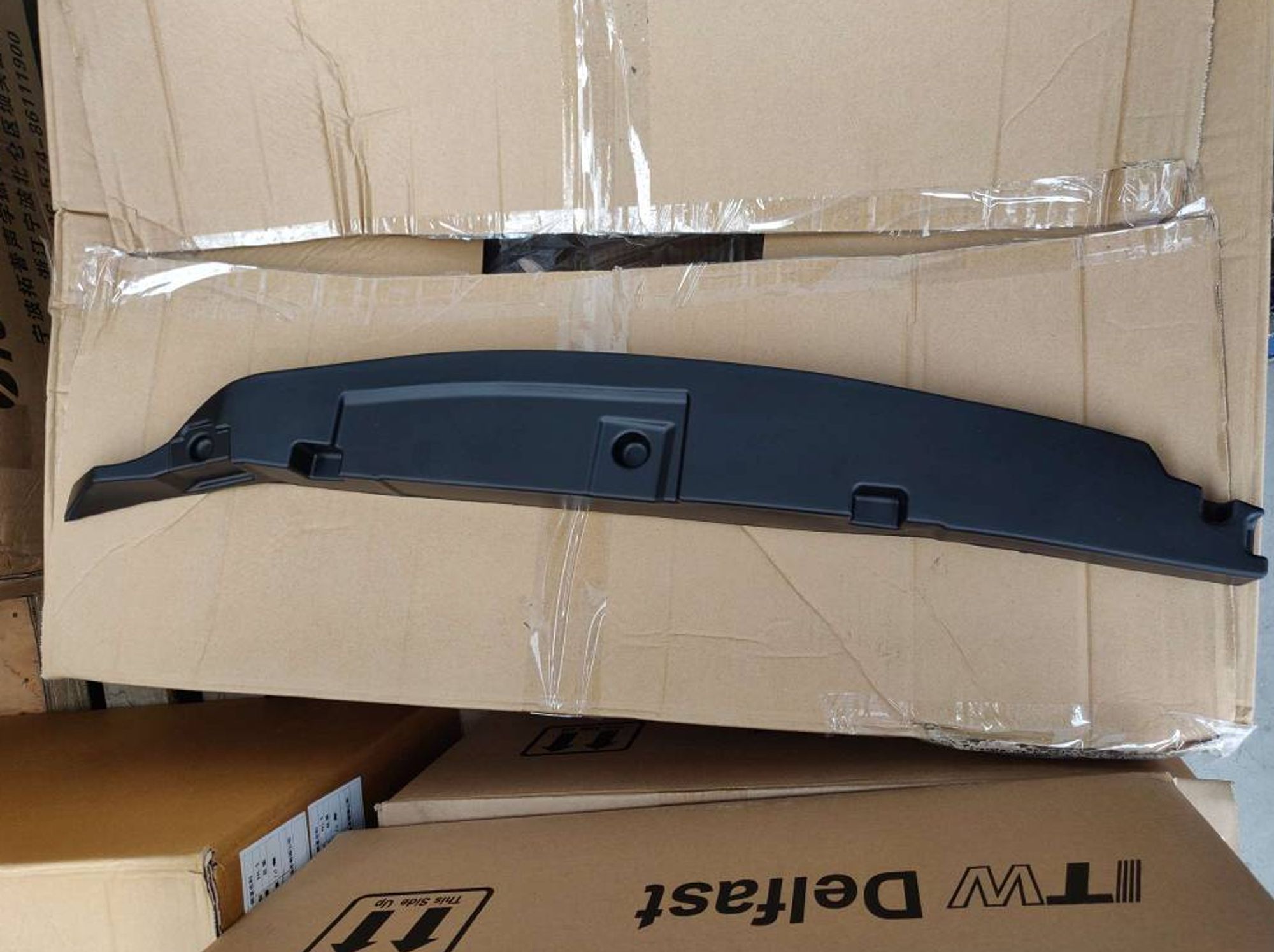 НАКЛАДКА КРЫЛА ВЕРТИКАЛЬНАЯ /FY-11/, 5619 рублей, Сургут