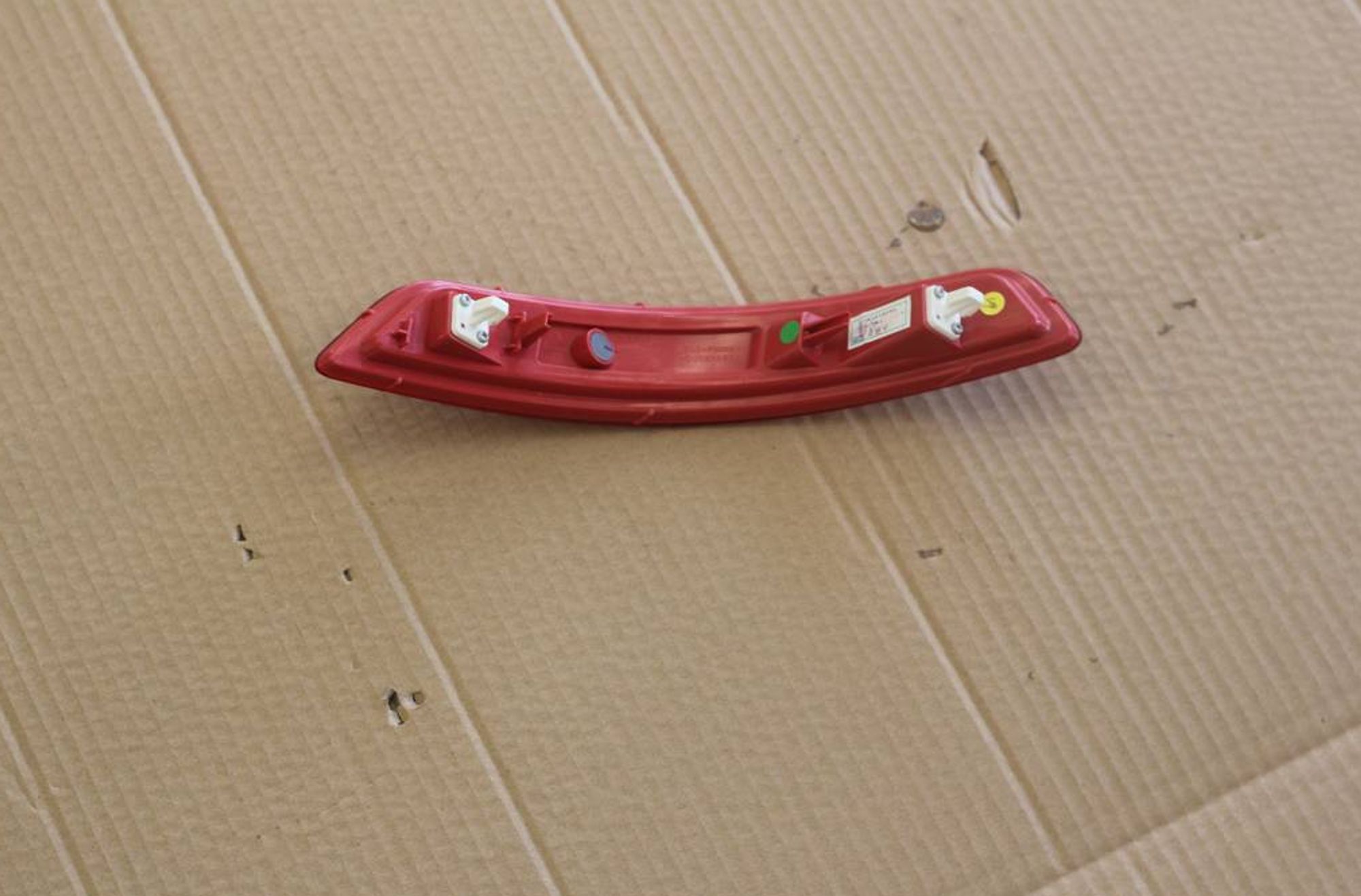 СВЕТООТРАЖАТЕЛЬ ЗАДНИЙ ПРАВЫЙ, 2191 рублей, Сургут