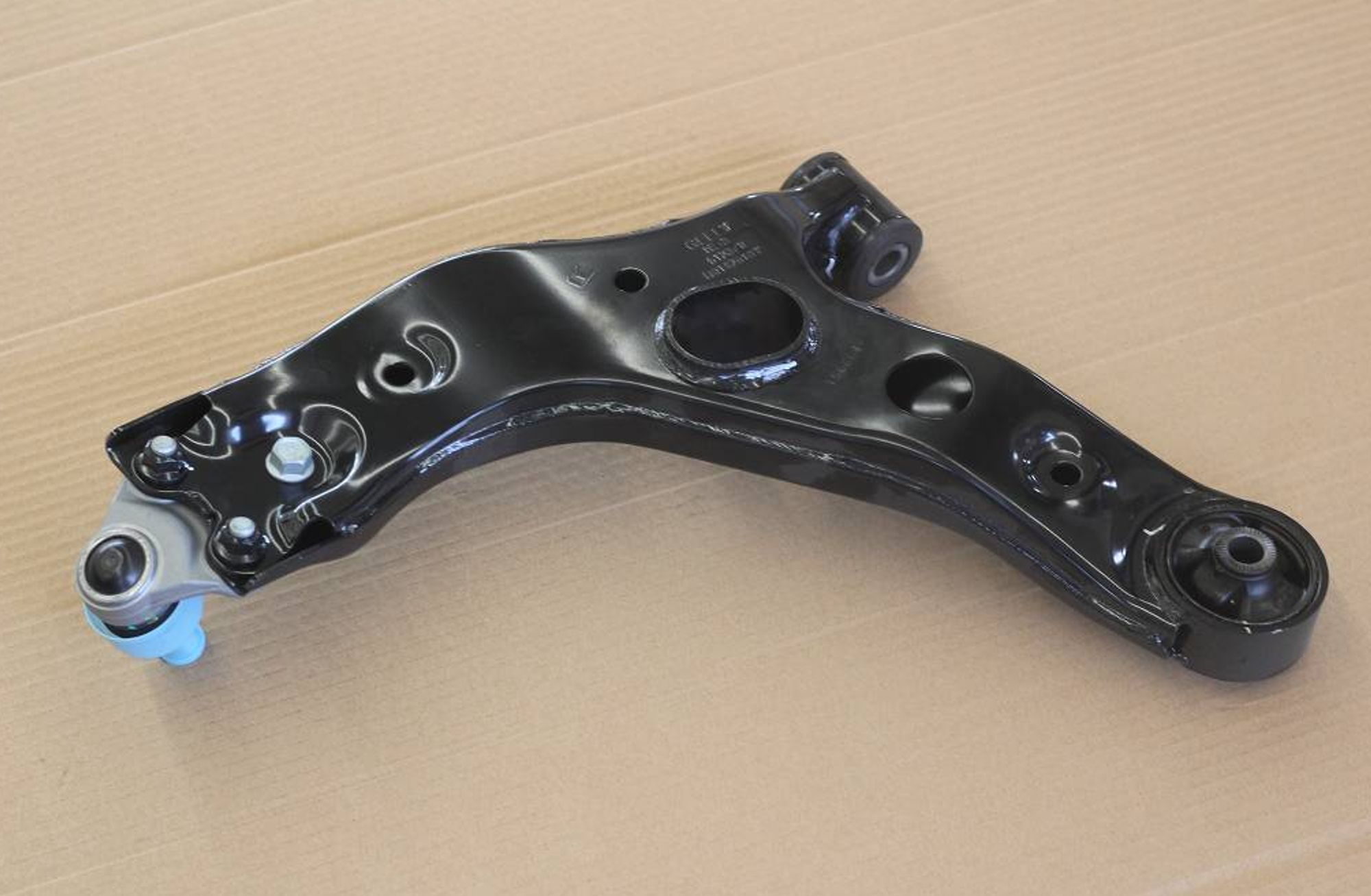 Рычаг передней подвески правый NL-3, 15863 рублей, Сургут