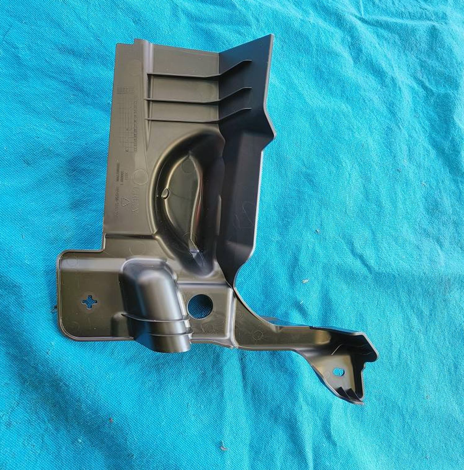 БРЫЗГОВИК РАСШИРИТЕЛЯ КОЛЕСА ПЕРЕДНЕГО ПРАВОГО /KX-11/, 1118 рублей, Сургут